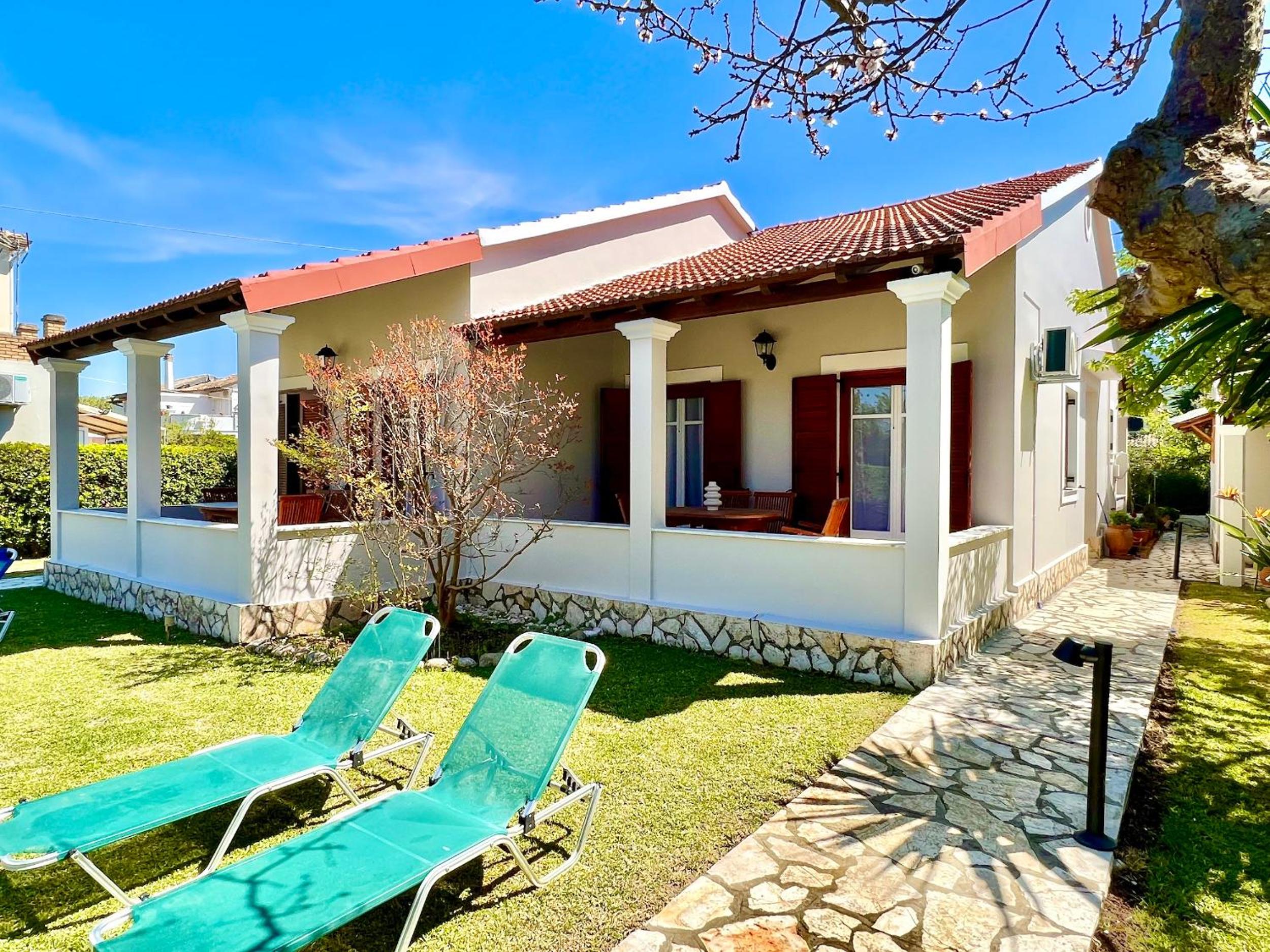 Beachfront Suites GardenMare by DadoVillas