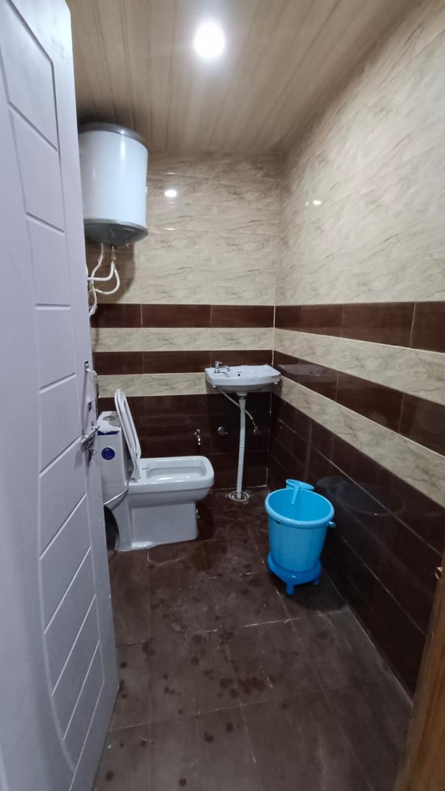 Shiv Shakti Homestay - Near ISBT, Bypass MC Parking, HPU, and Advance Study view 5