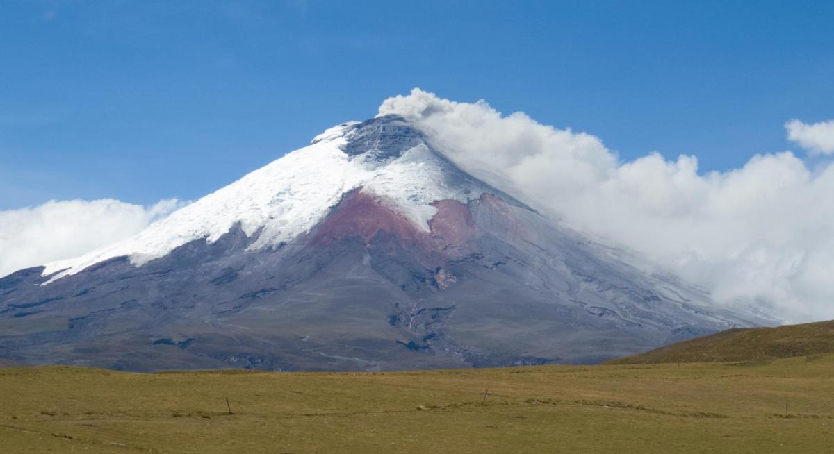 Cabañas Los Volcanes view 3