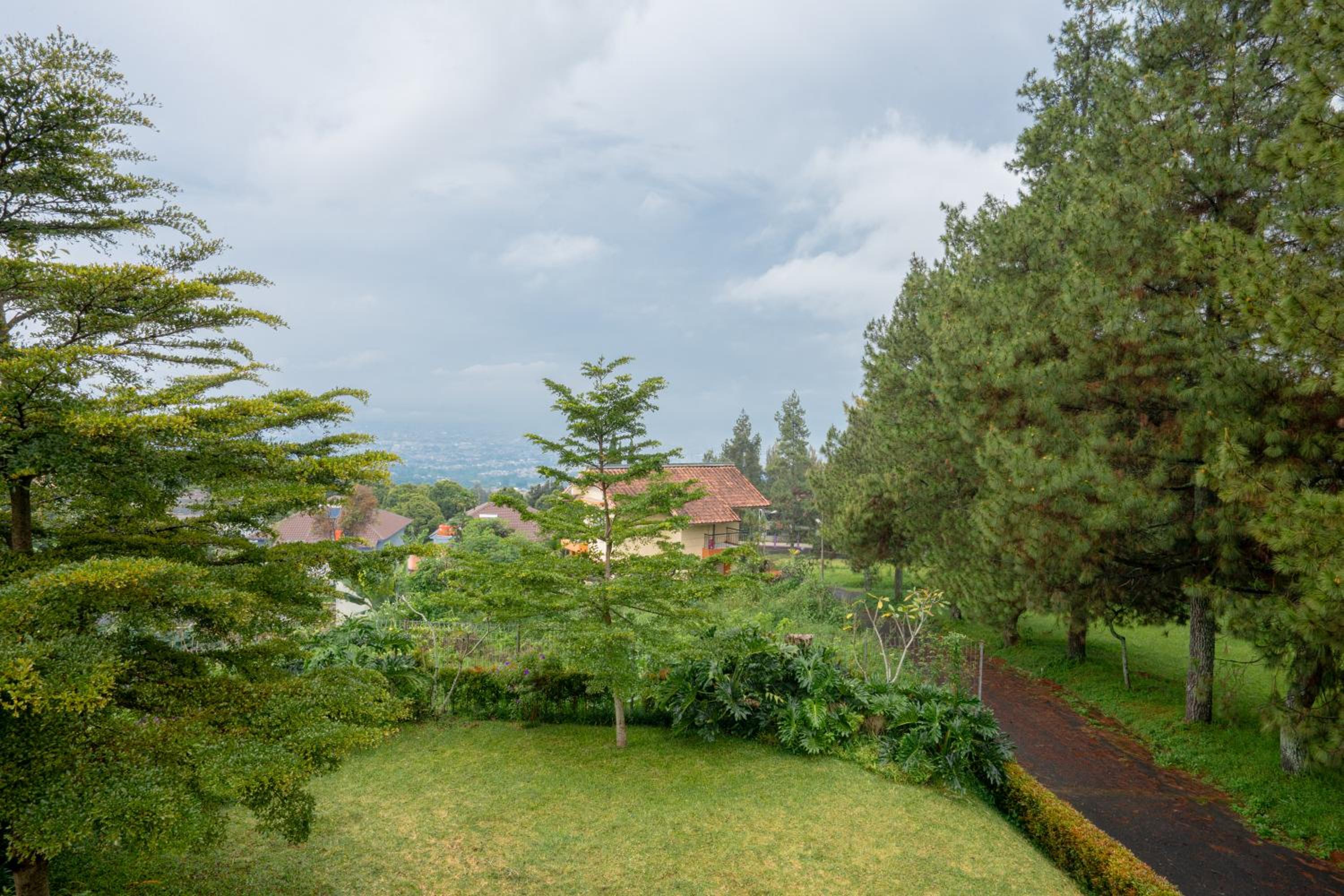 Giri indah Six, Lembang view 2
