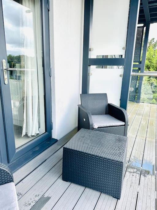 Modern Flat with En-suite and Free Parking view 5