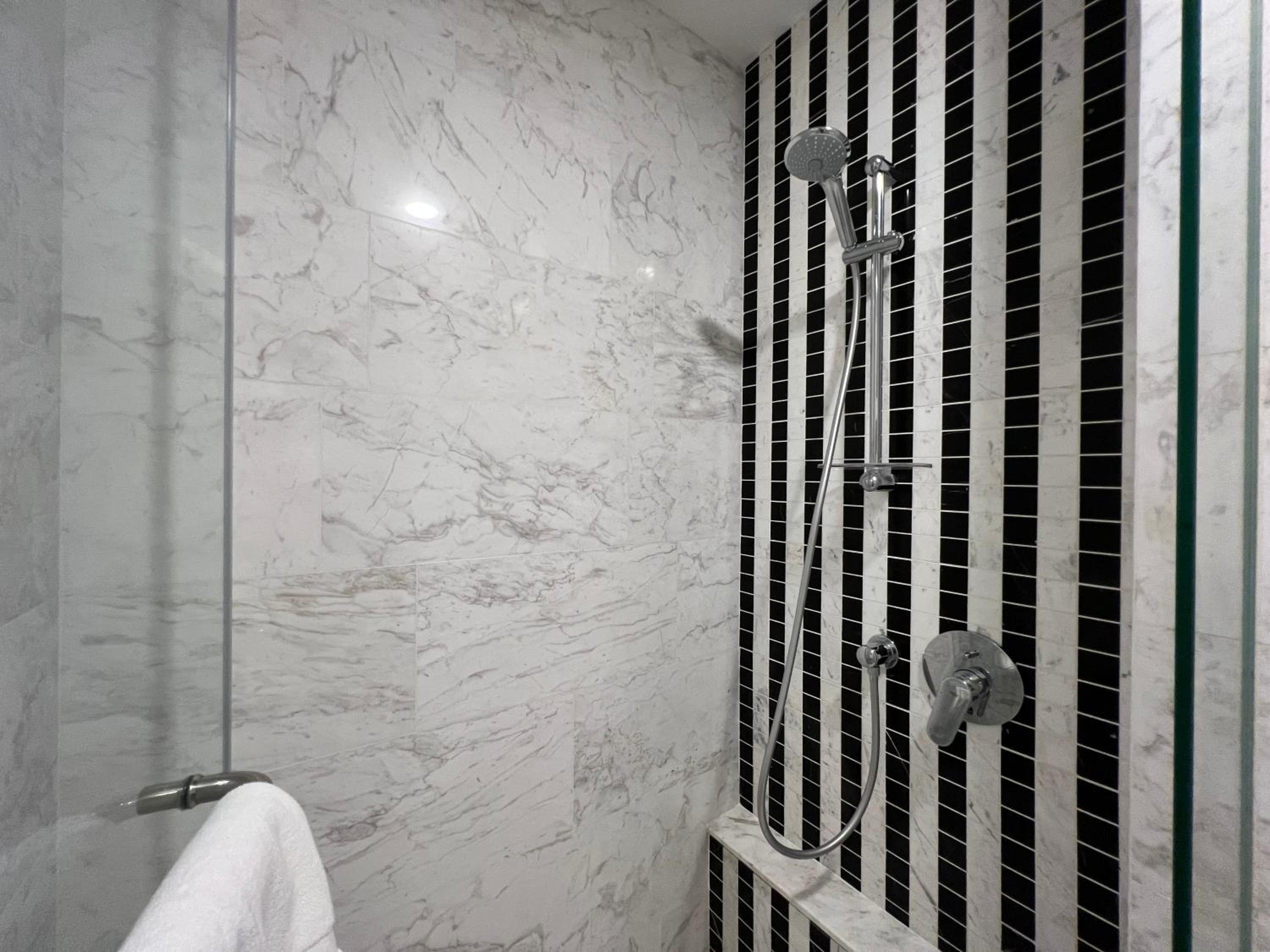 Eaton Residences KLCC by WSD
