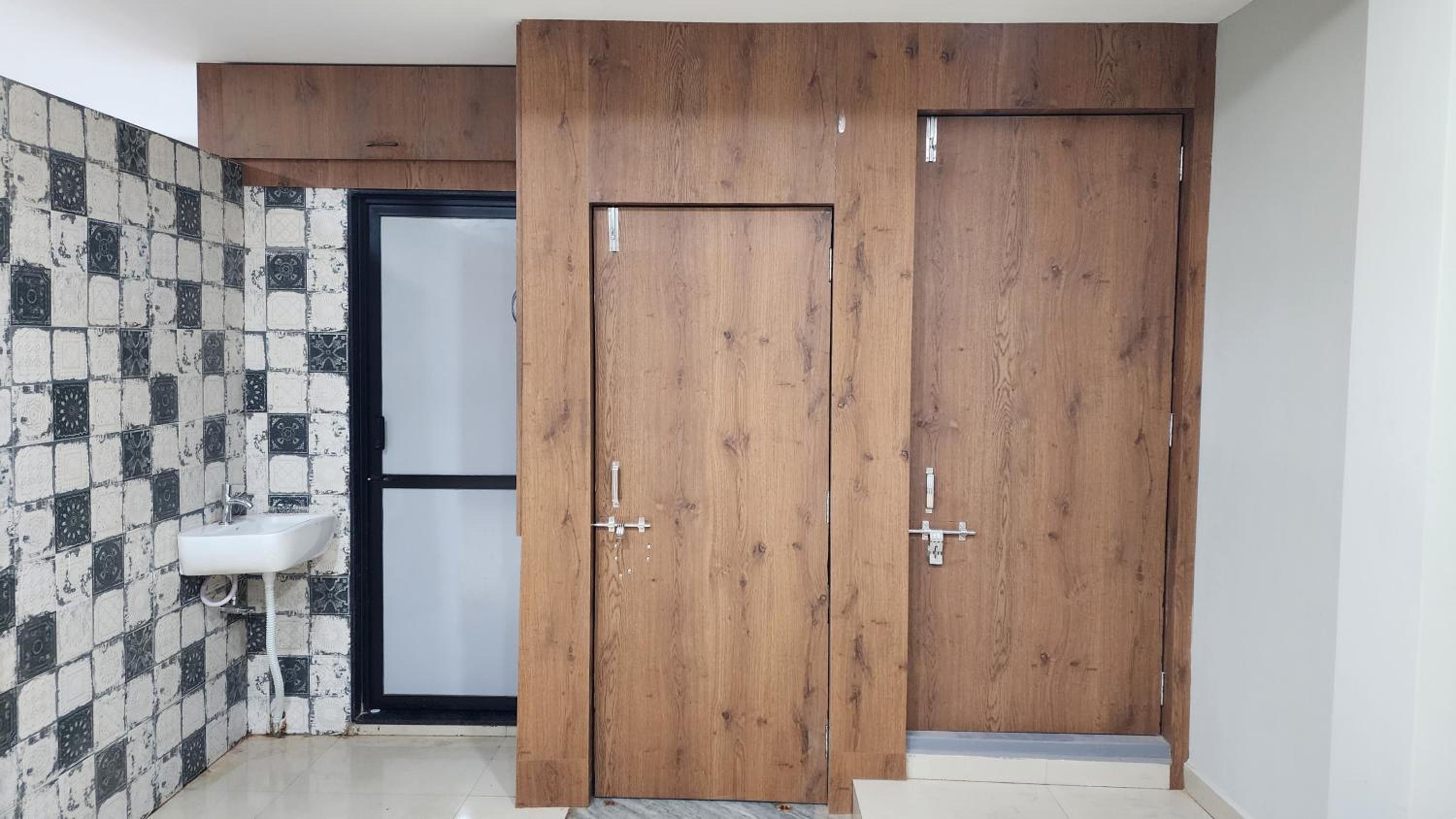 Amrutiya Apartment