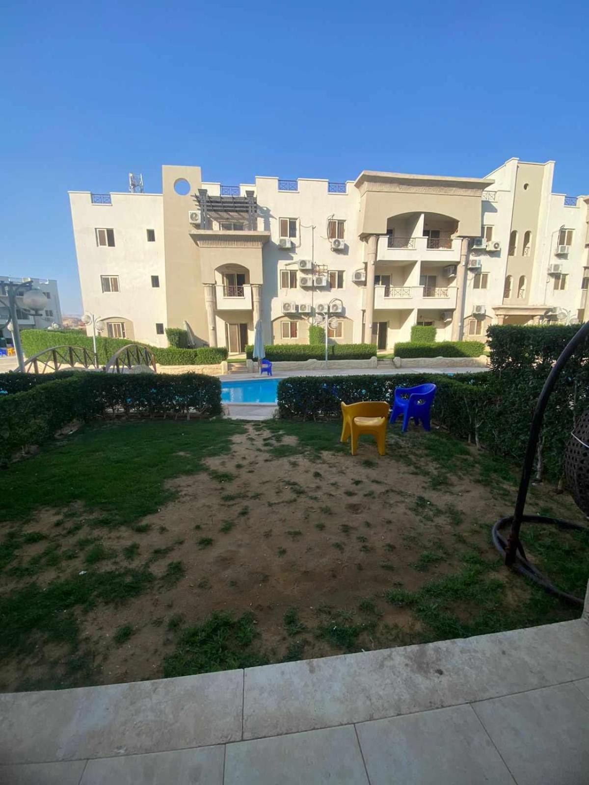 Lasirena chalet Sea Garden Barbecue للعائله