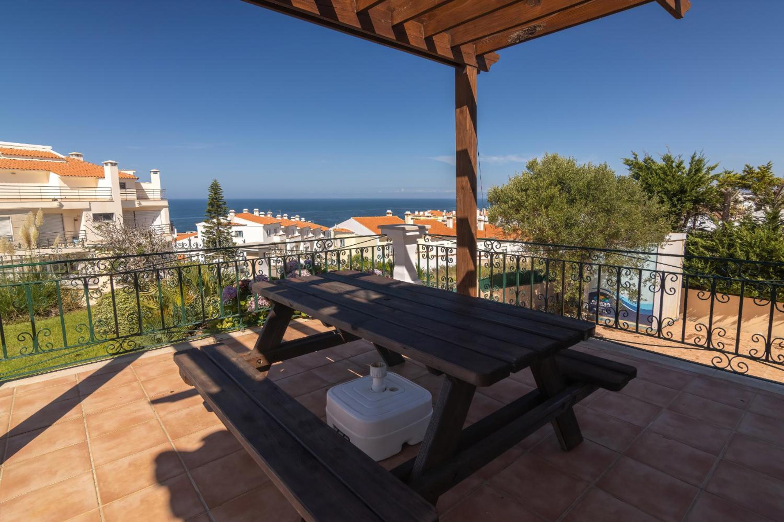 Grande Villa com Piscina Privada | Ericeira view 3
