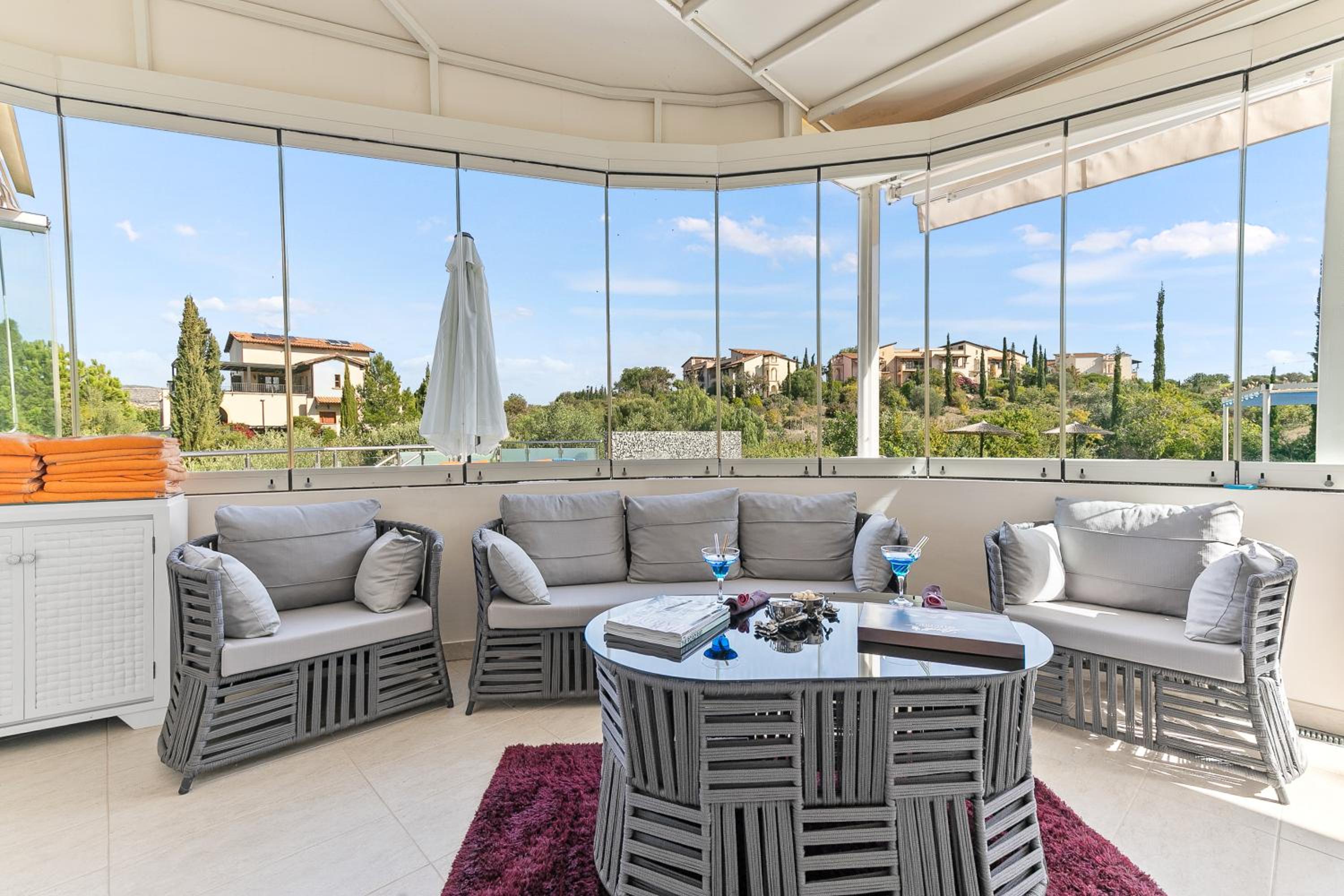 3 bedroom Villa Eleyjo with stunning private pool, Aphrodite Hills Resort