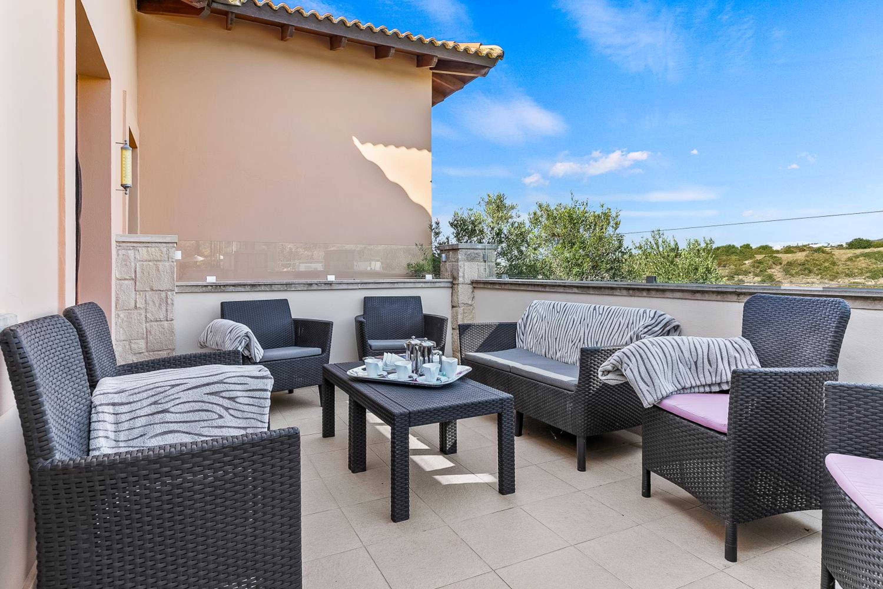 3 bedroom Villa Eleyjo with stunning private pool, Aphrodite Hills Resort