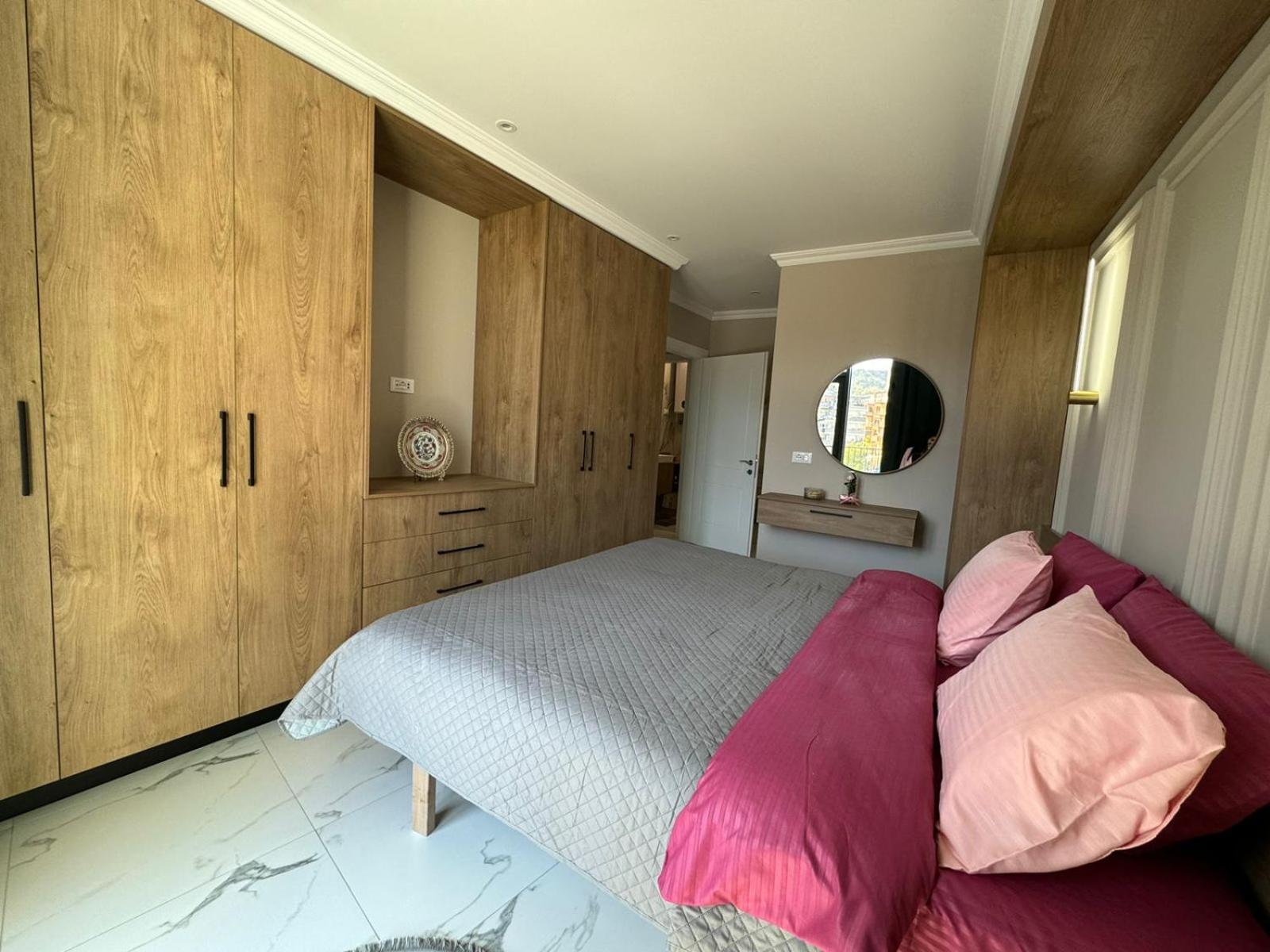 Lake View Apartament