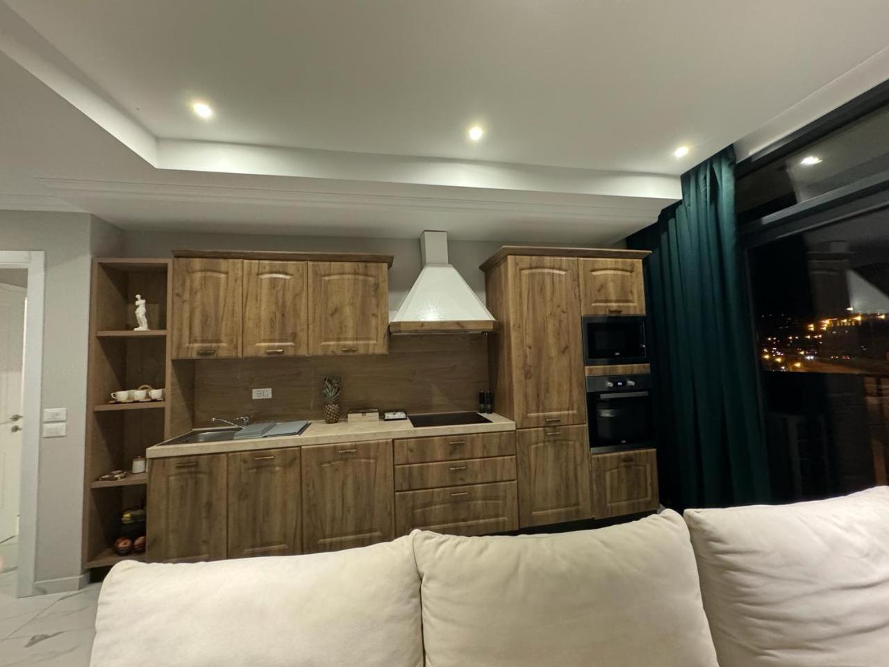 Lake View Apartament