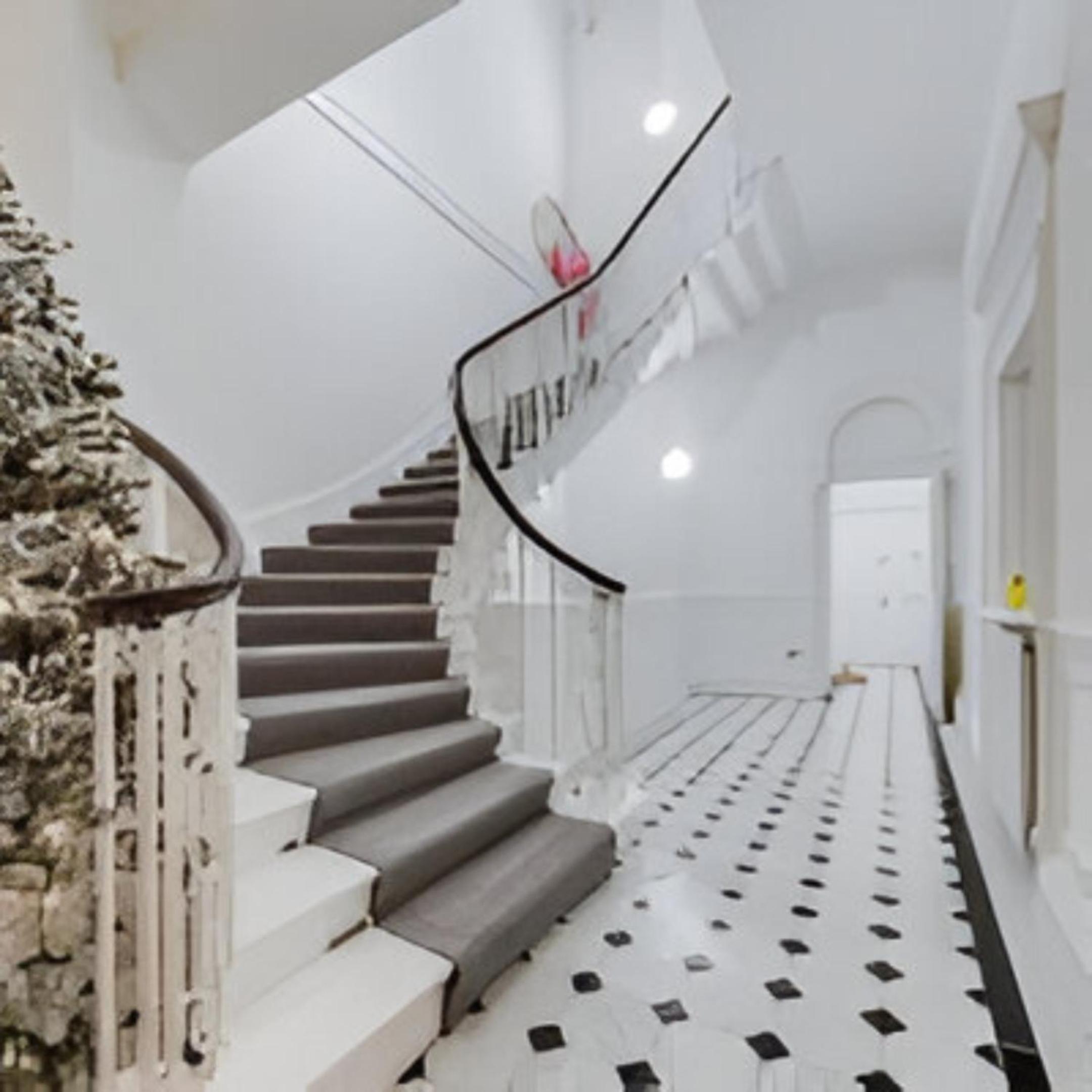 5H Modern Elegance 1-Bedroom City Living in London