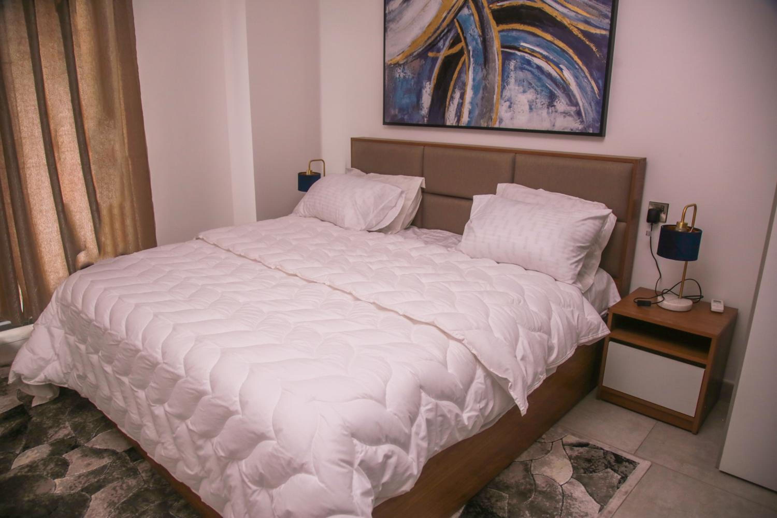 Bark Luxury Apartments @The Signature view 2