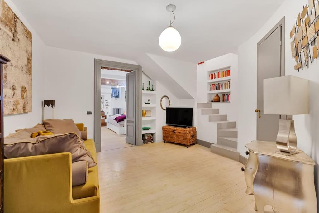 Garden, Charme and Luxury in the Center of Milan