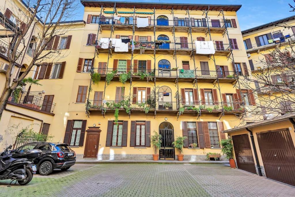 Garden, Charme and Luxury in the Center of Milan