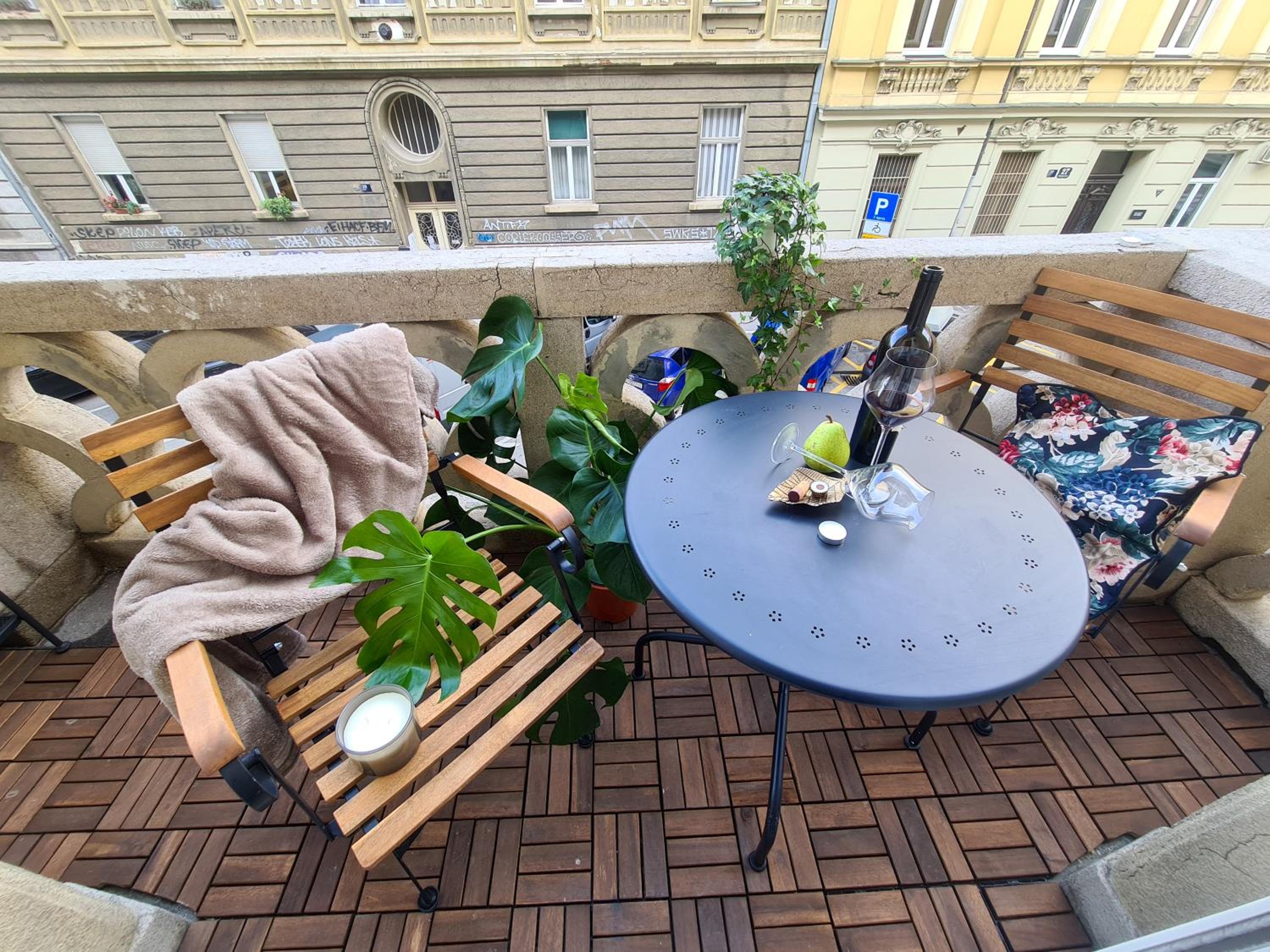 balance & terrace