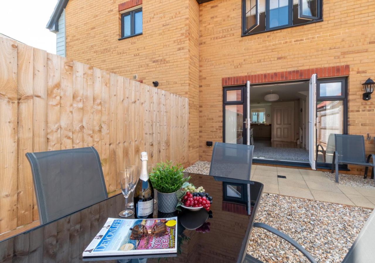 2 Bed in Seaton oc-jbshea