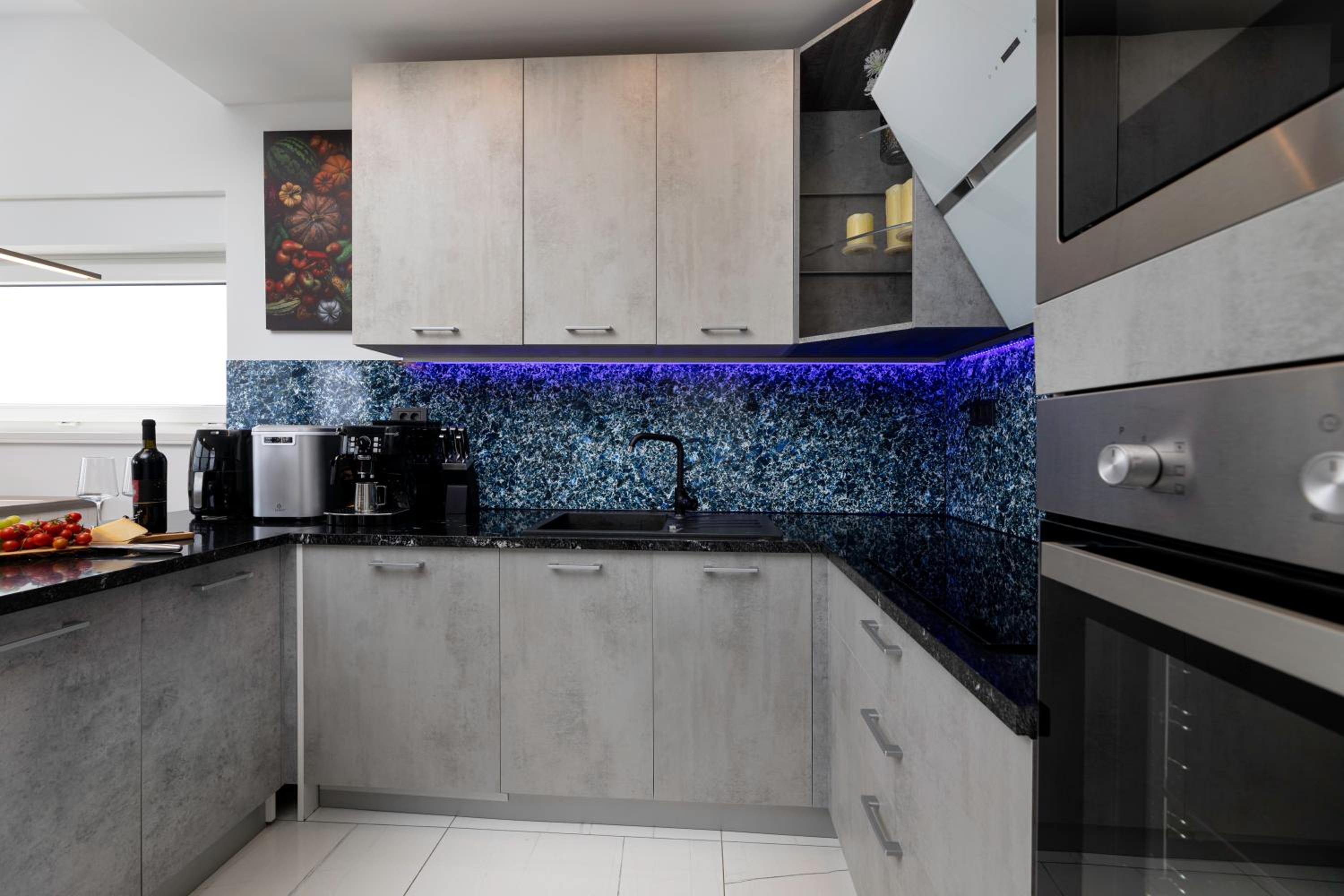 Penthouse Porat by EL-PI TOURS
