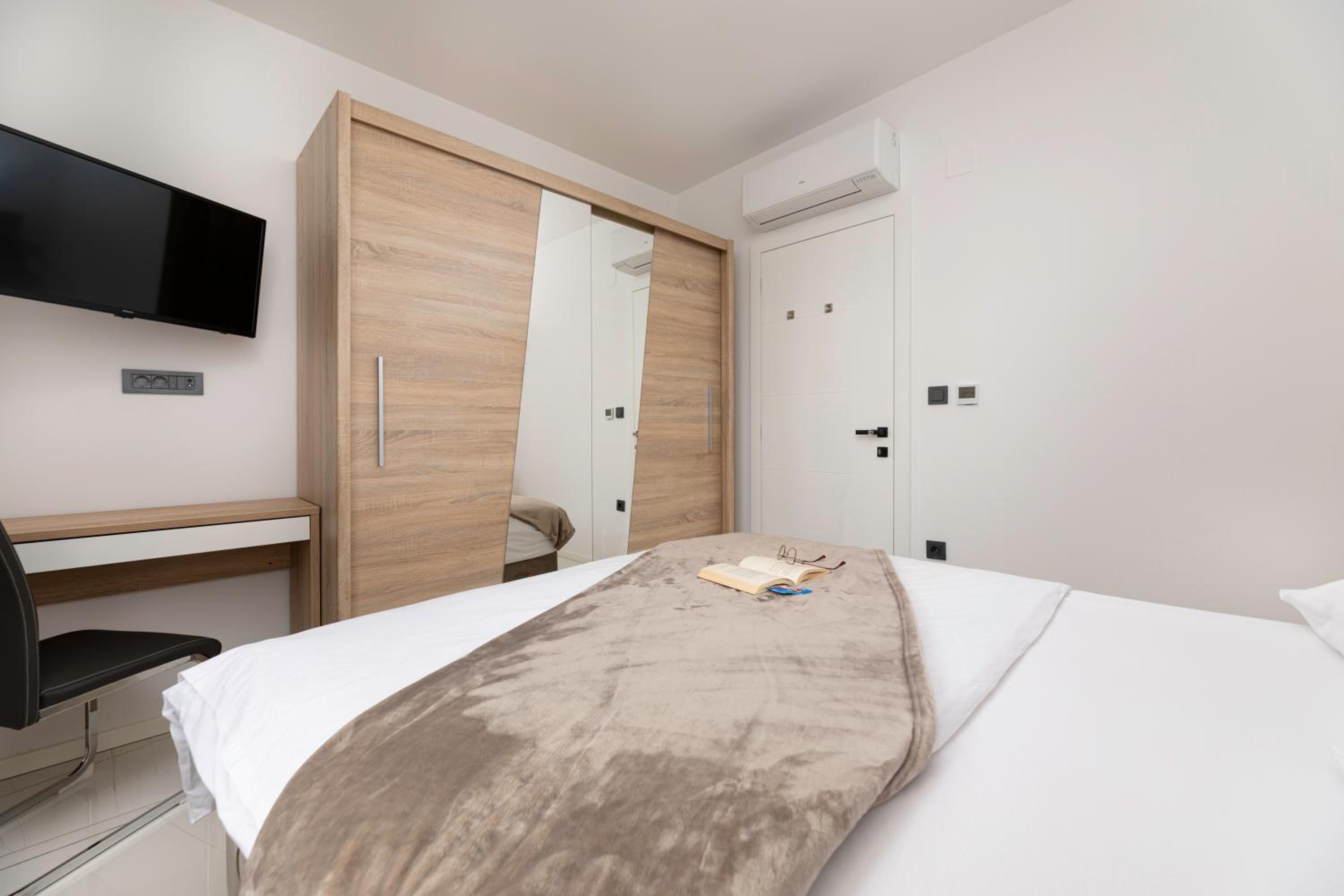 Penthouse Porat by EL-PI TOURS
