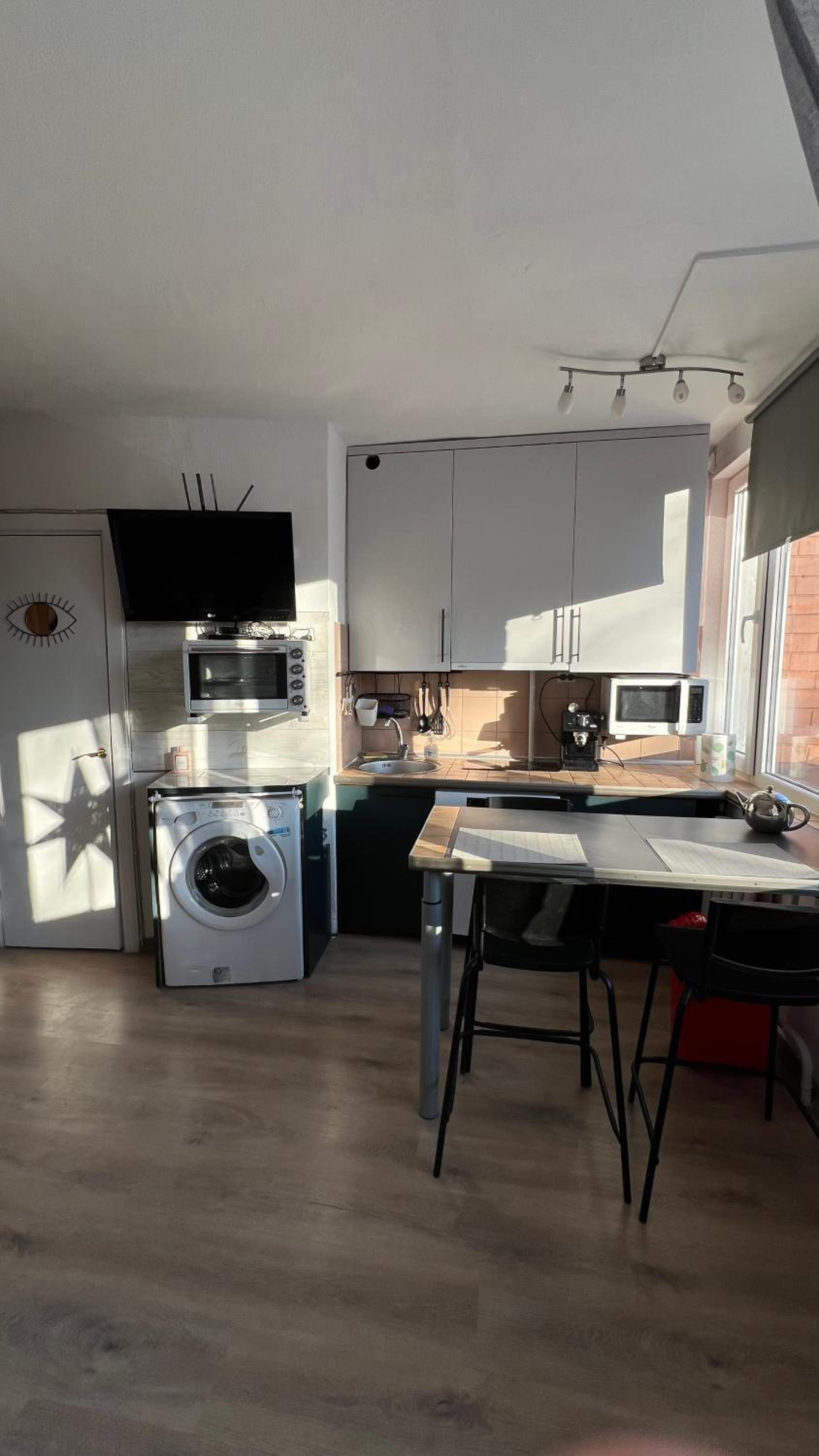 Your Cozy Family-Friendly Flat in Vibrant Riga view 4