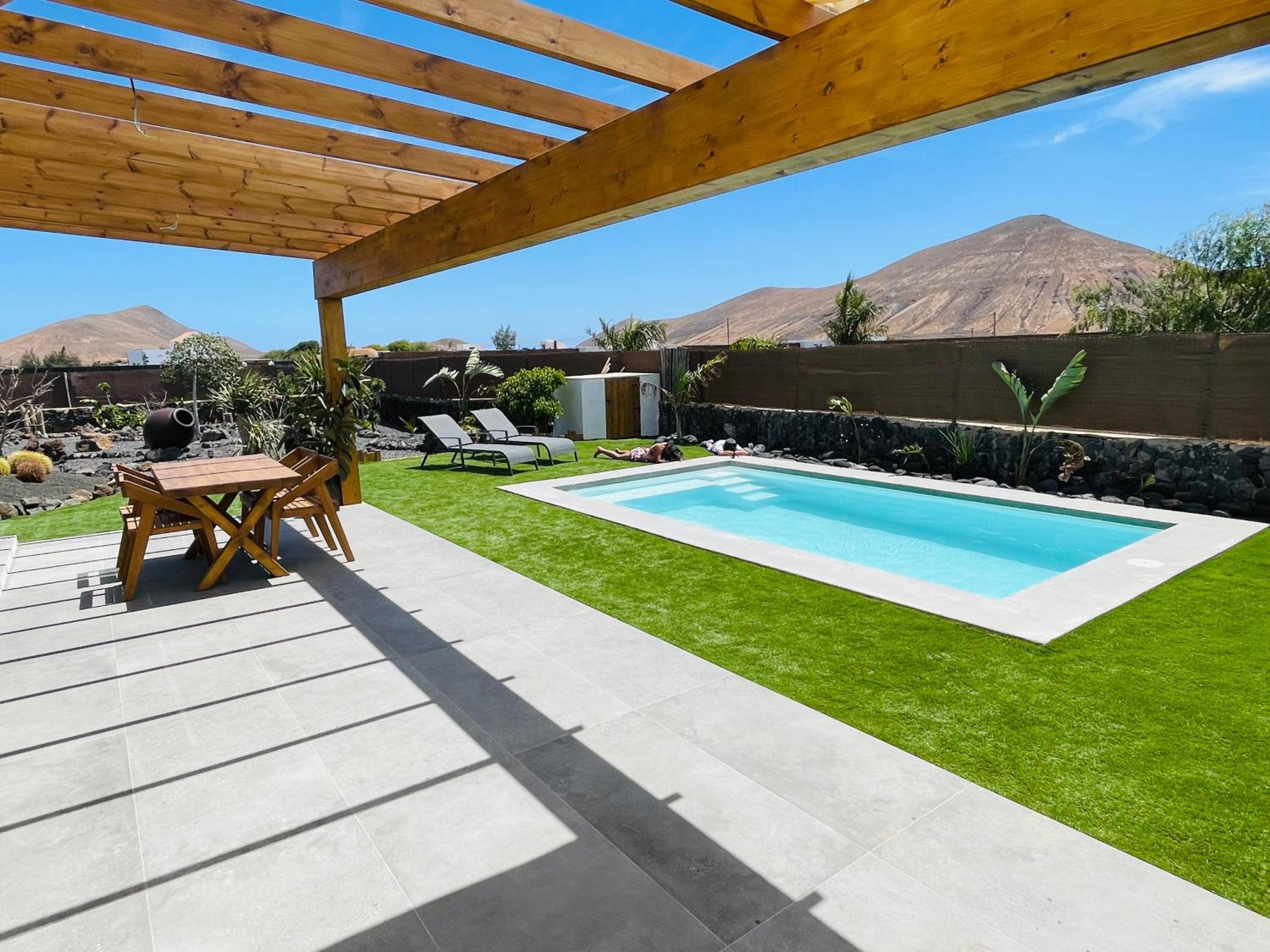 Bungalow + Piscina independiente photo 2