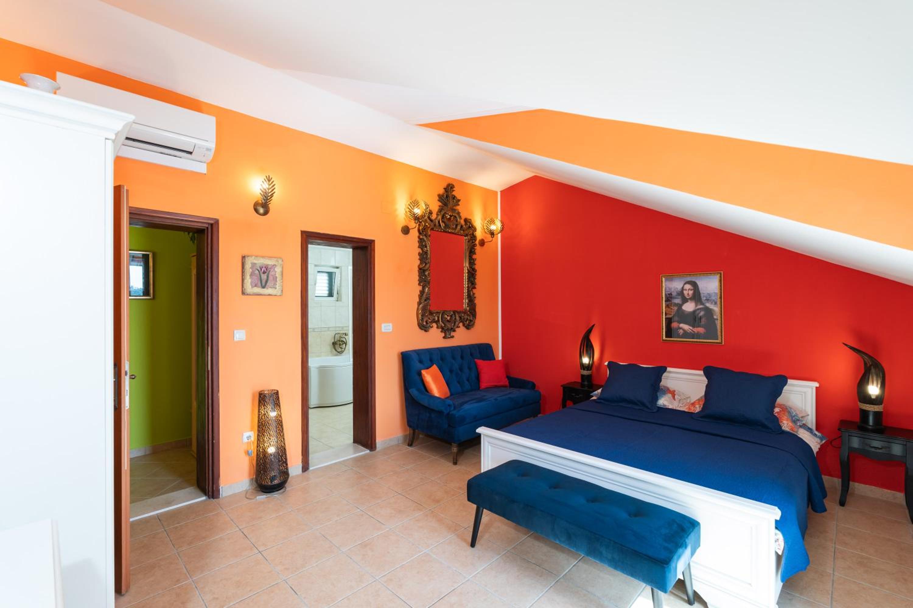 Villa Adrian