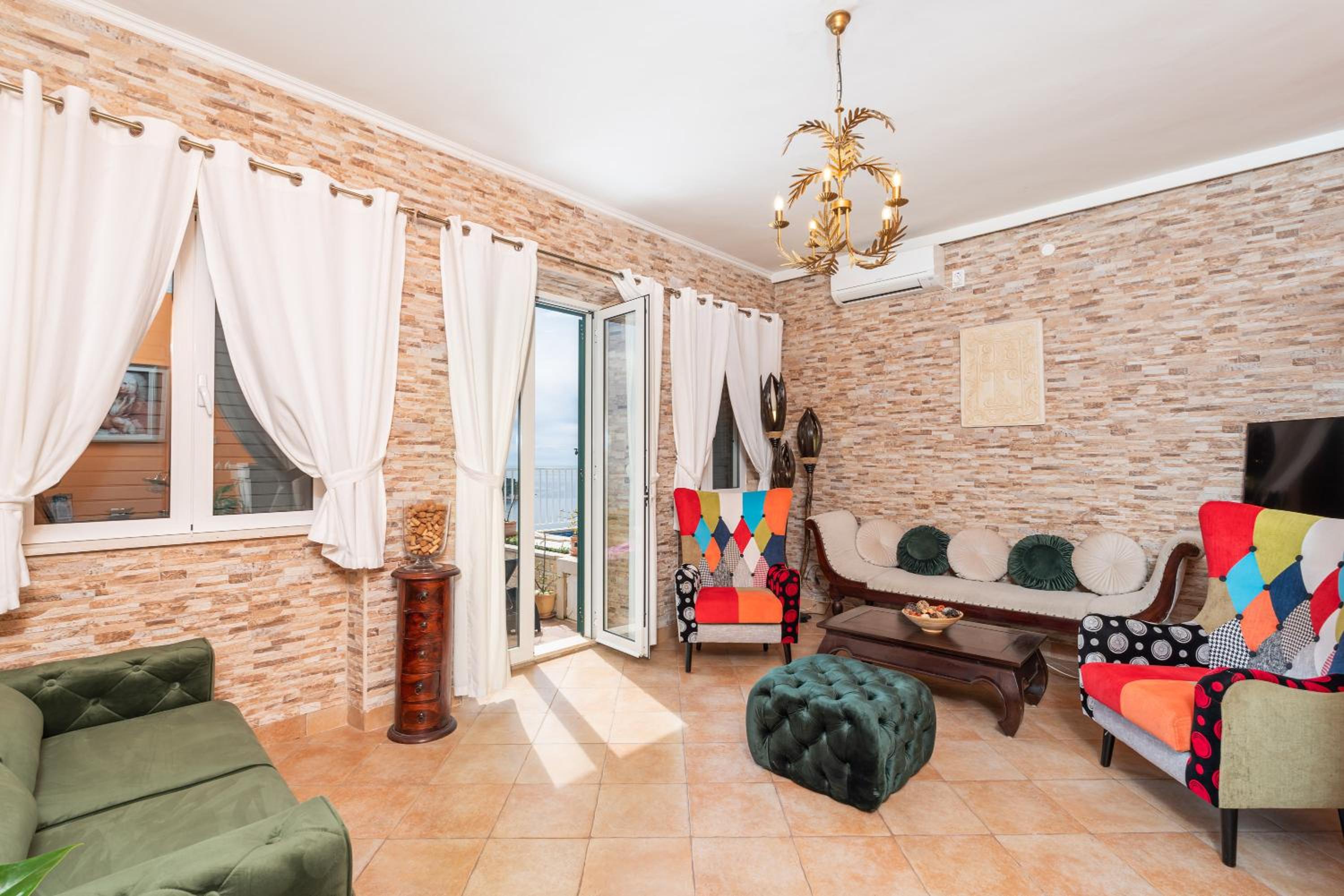 Villa Adrian