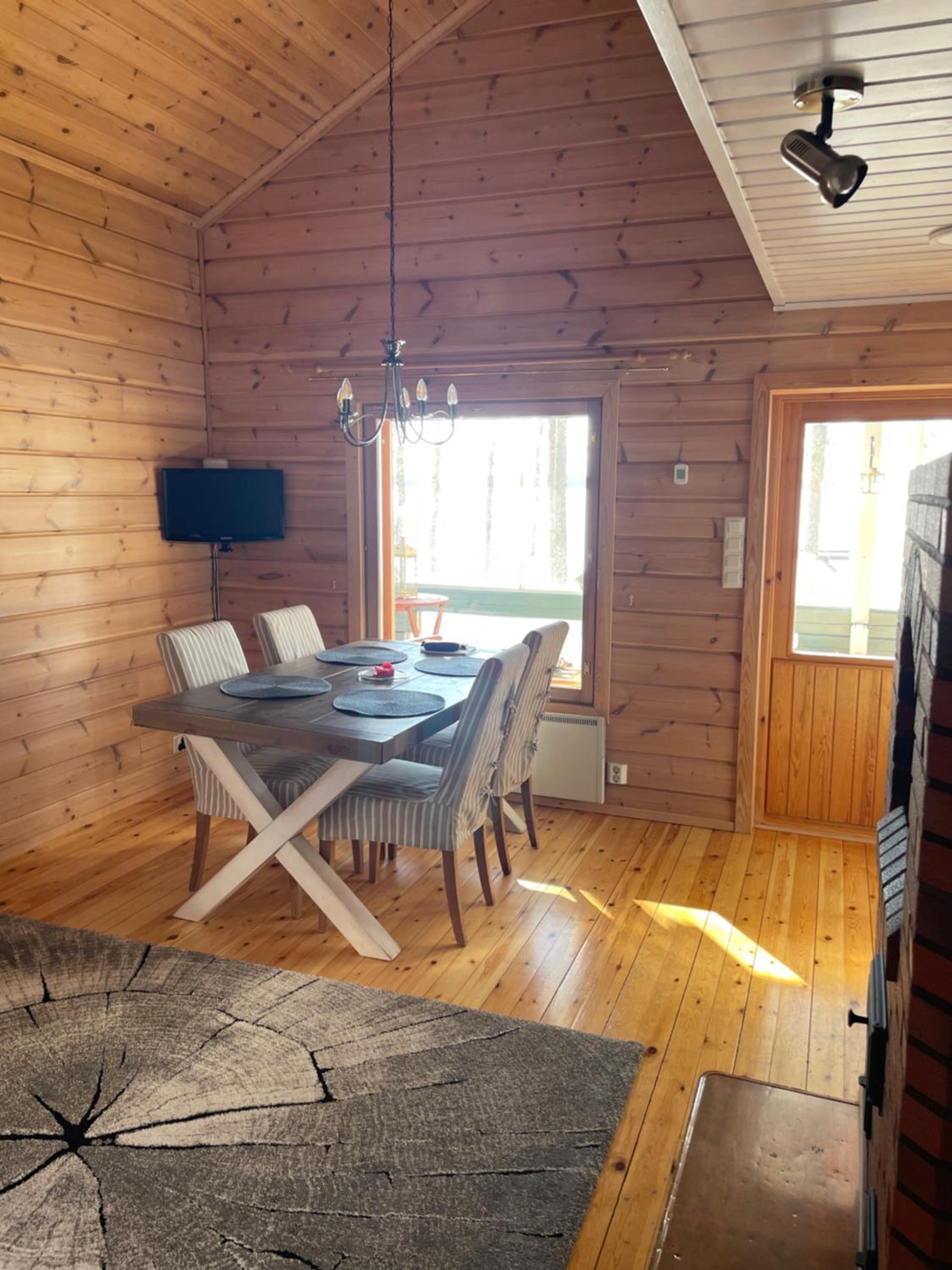 Huvila Pahkaranta Lestijärven rannalla
