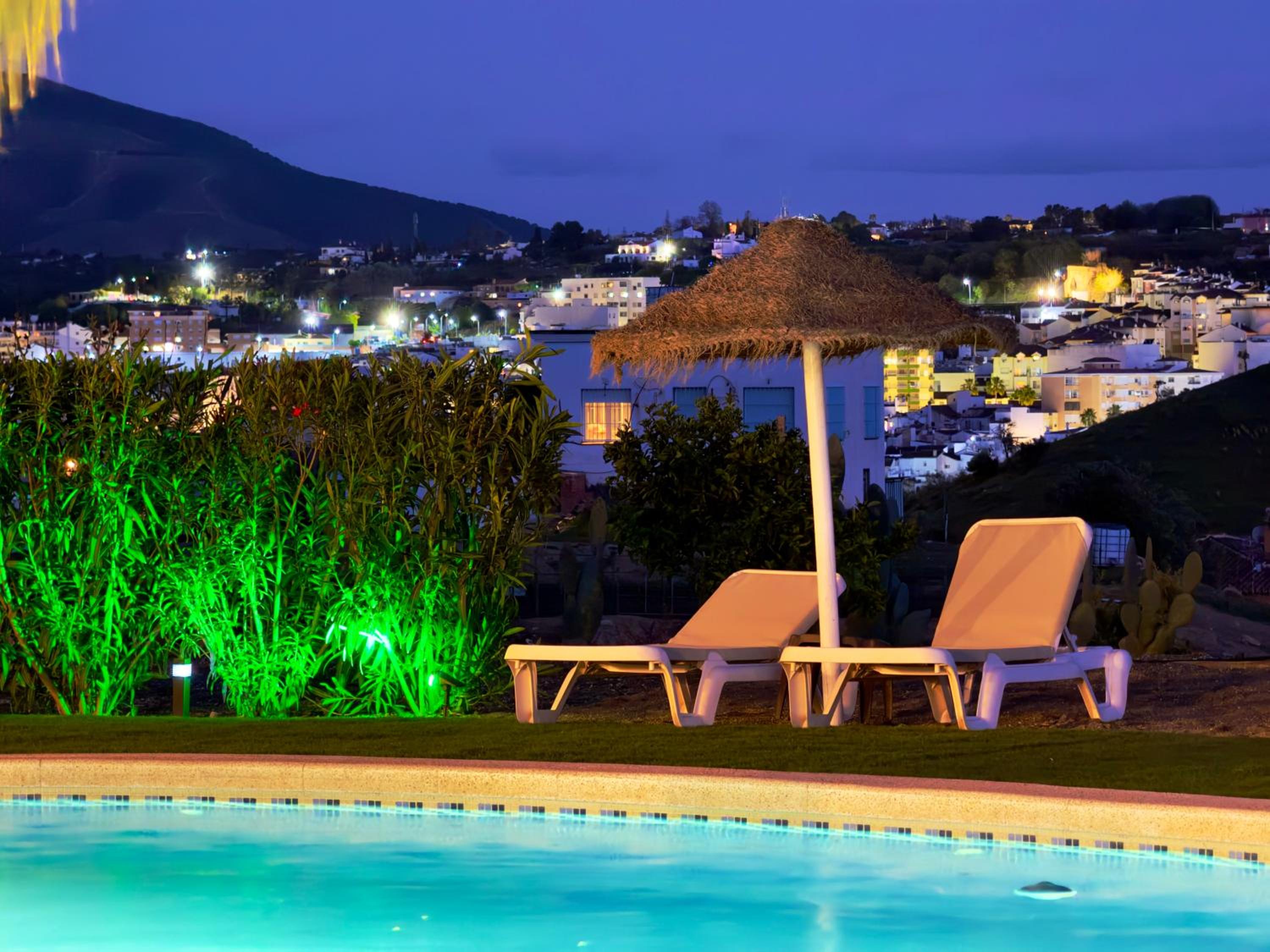 Finca el Cerro - Piscina y Jacuzzi
