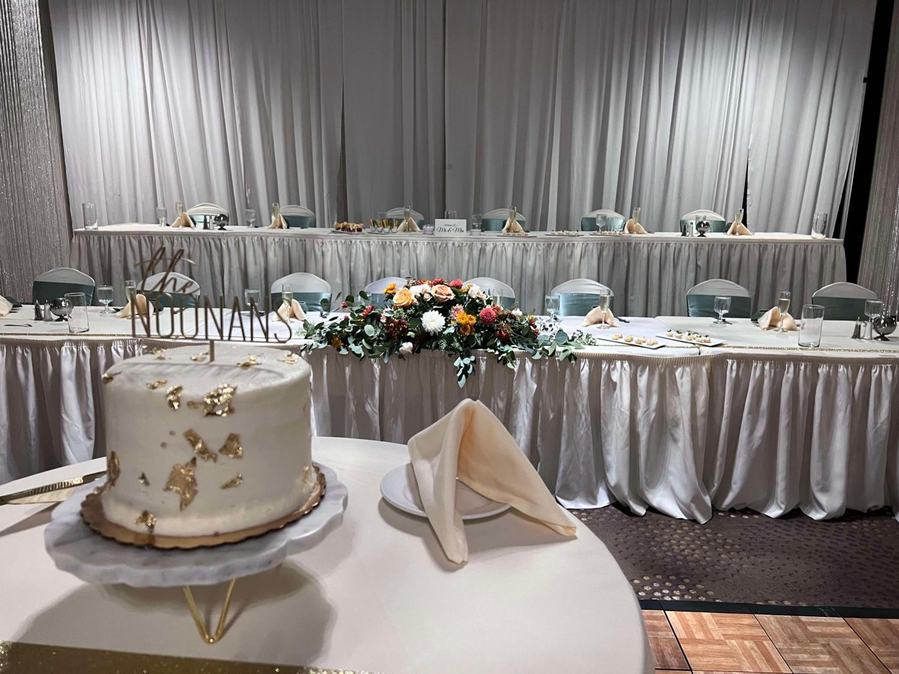 Bloomington Vacations - DoubleTree by Hilton Bloomington - Property Image 5