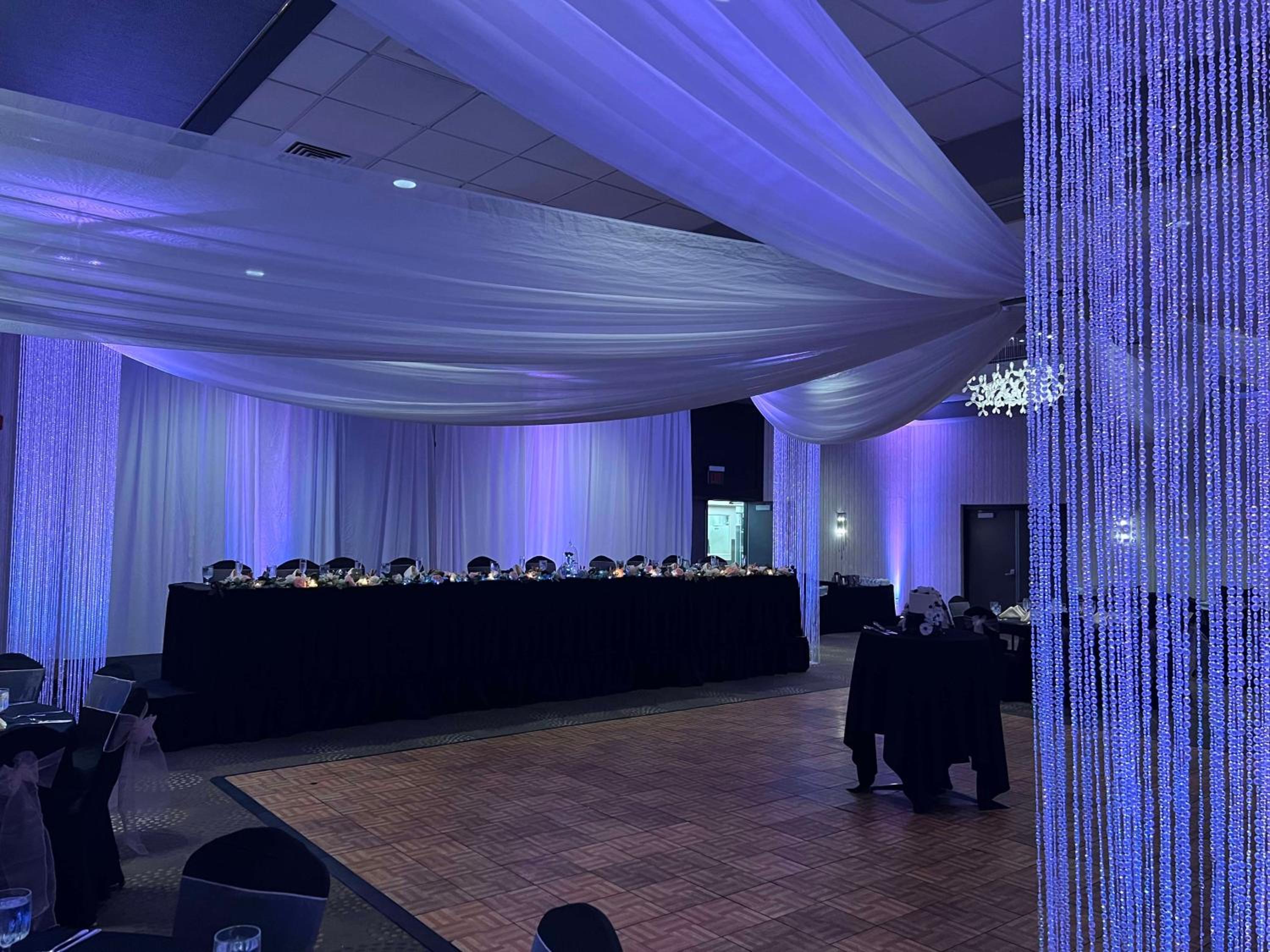 Bloomington Vacations - DoubleTree by Hilton Bloomington - Property Image 35