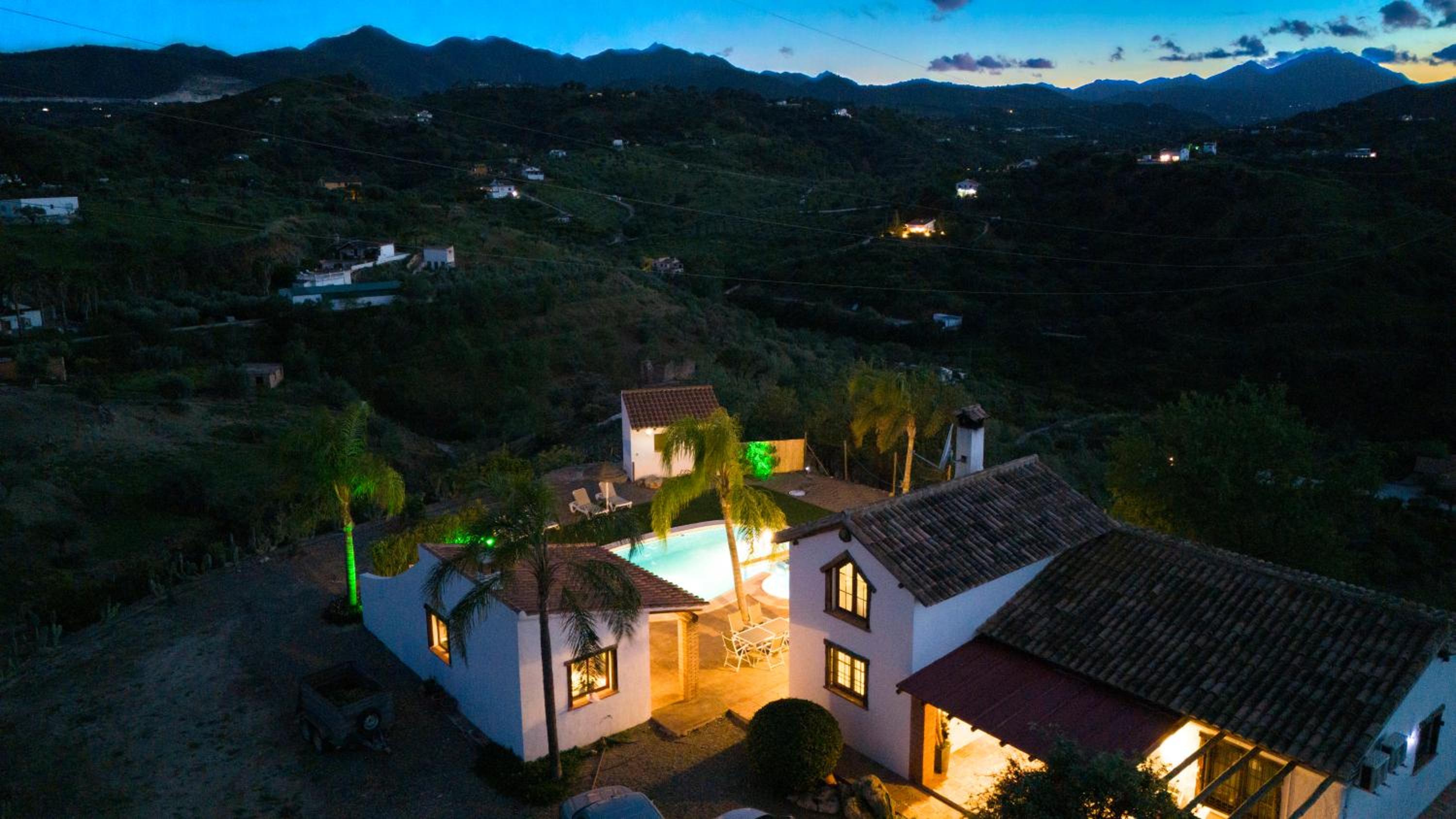 Finca el Cerro - Piscina y Jacuzzi