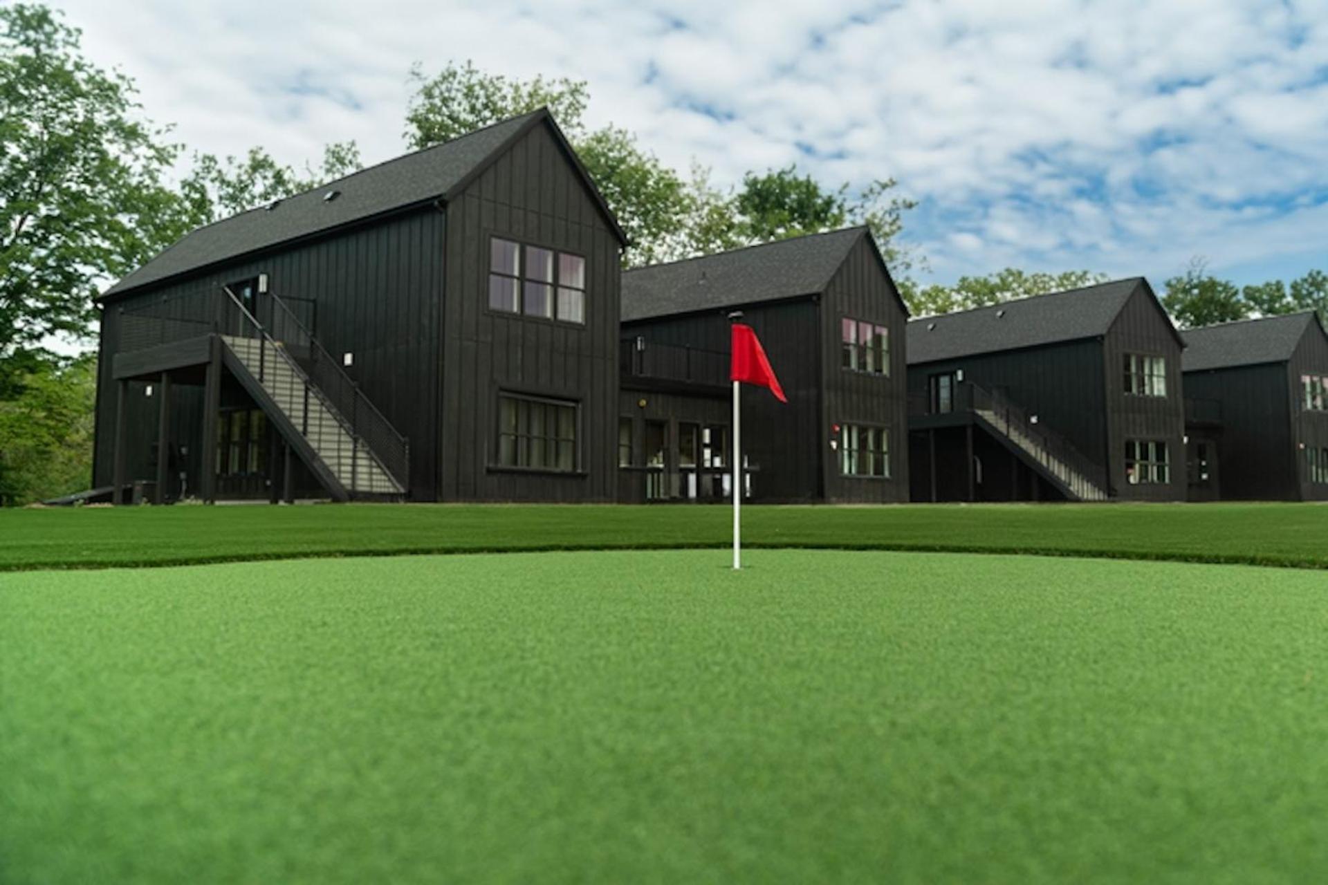 Hotel Spillway Lodges