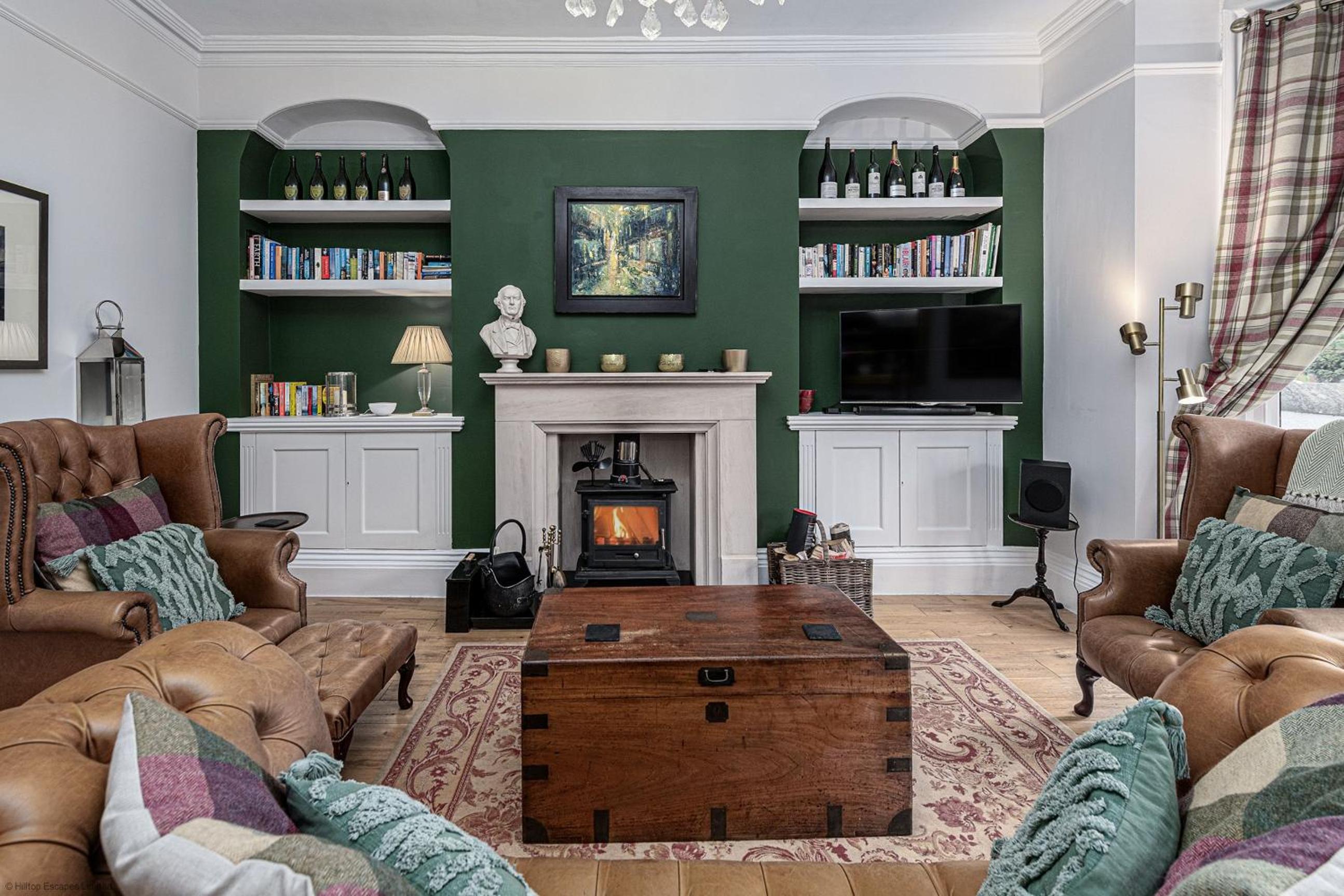 No22, Llandudno - Stylish & Cosy Period Apartment, with Hot Tub & Private Parking view 4