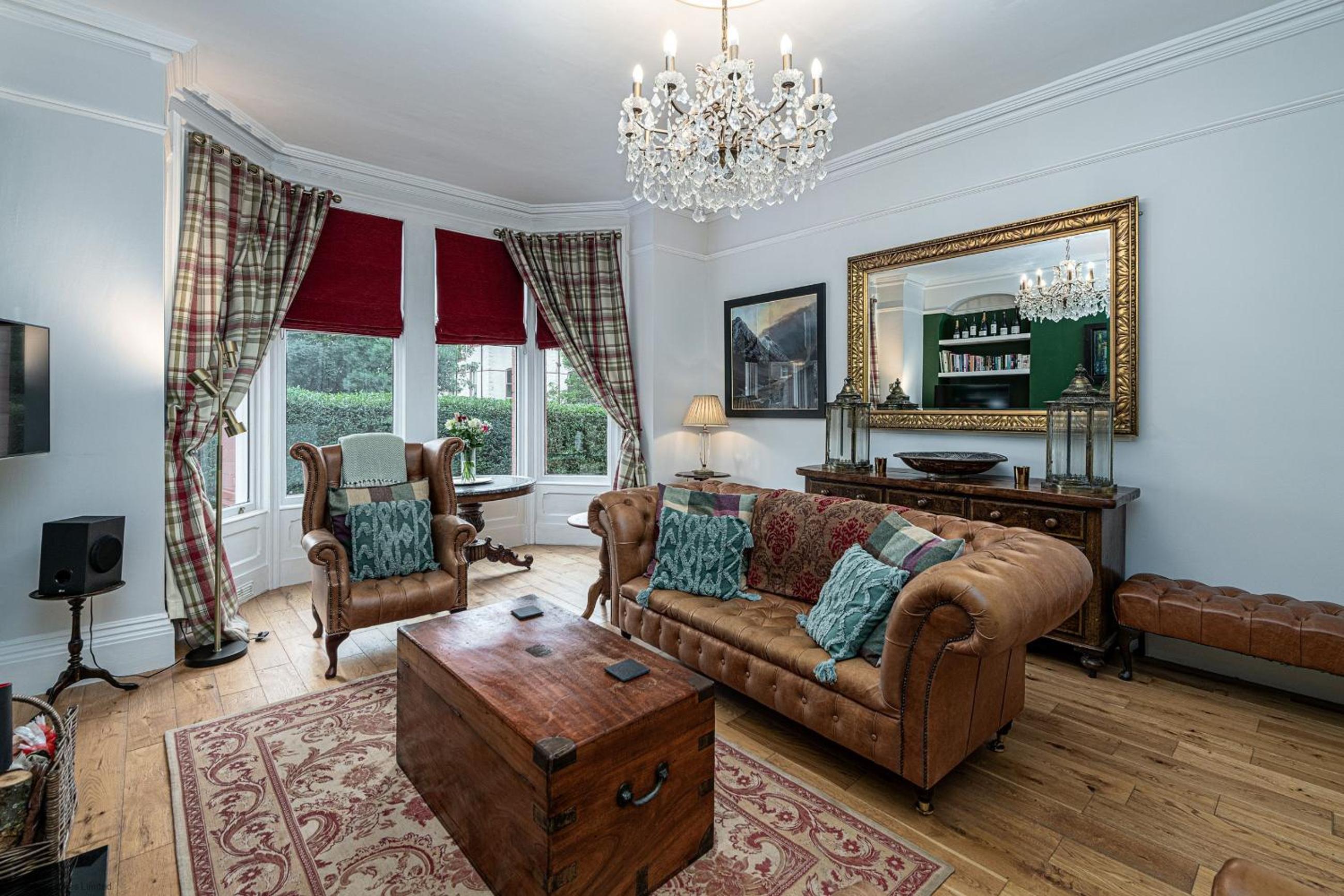 No22, Llandudno - Stylish & Cosy Period Apartment, with Hot Tub & Private Parking view 5