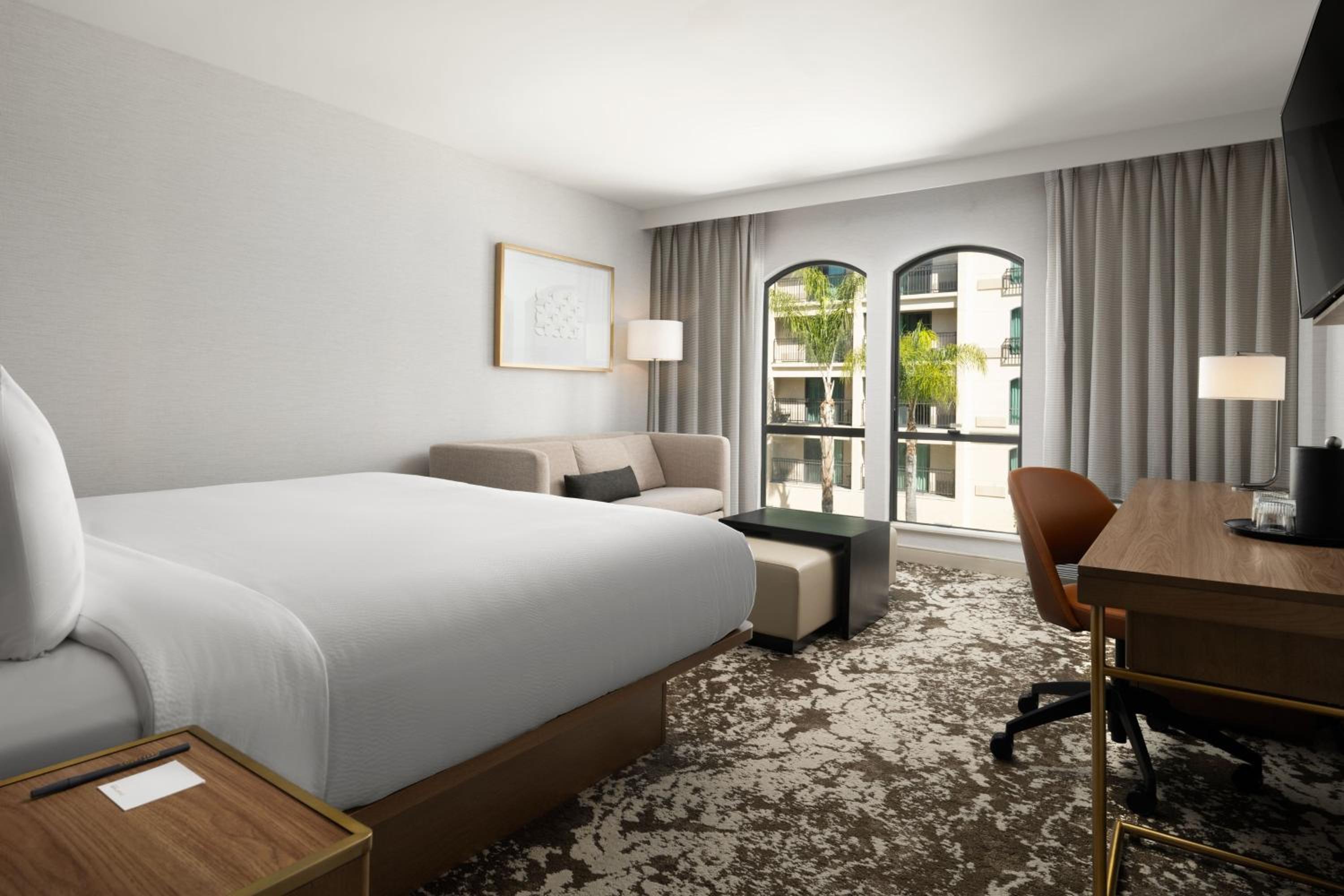 Courtyard by Marriott Los Angeles Pasadena Old Town - Property Image 18