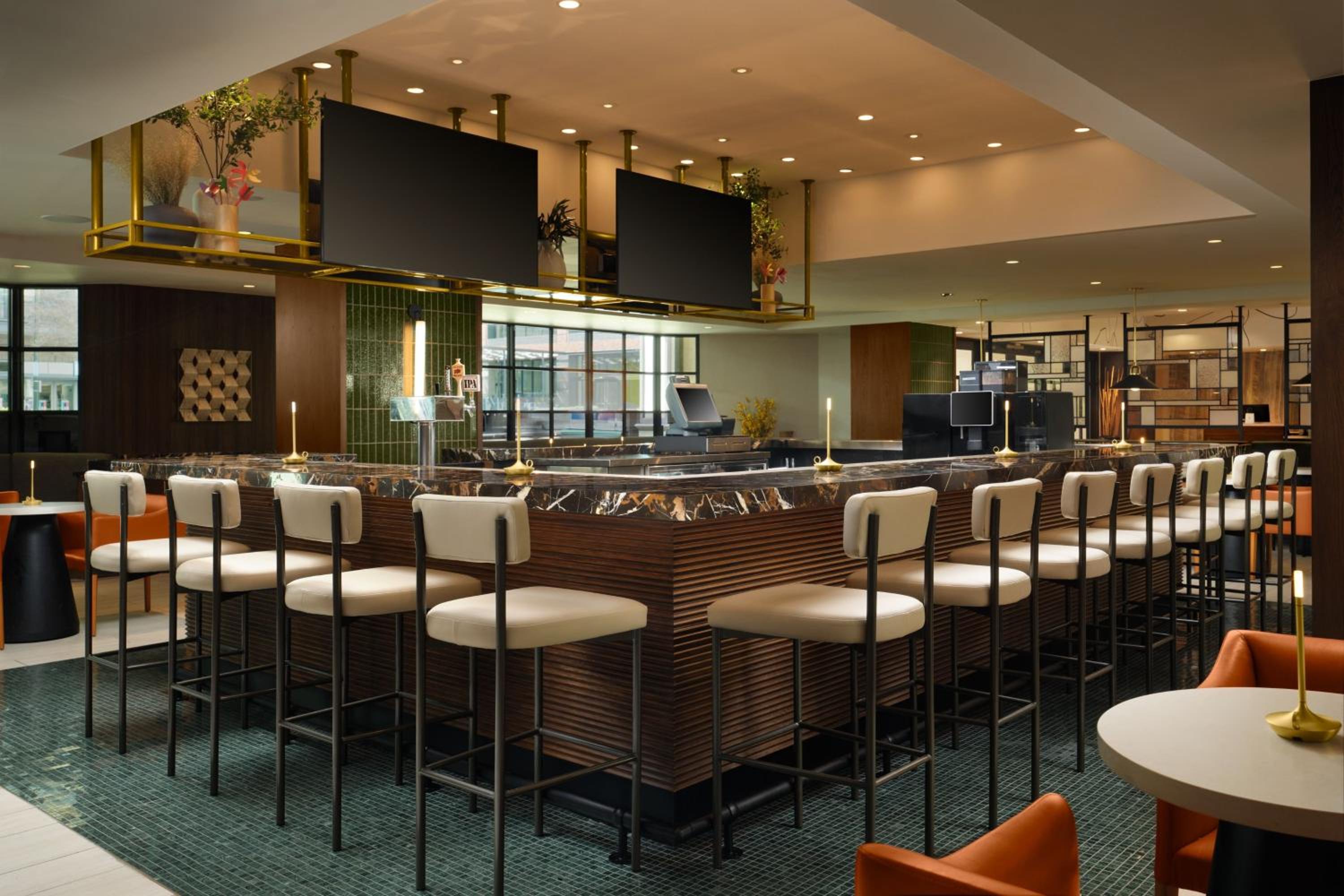 Courtyard by Marriott Los Angeles Pasadena Old Town - Property Image 7