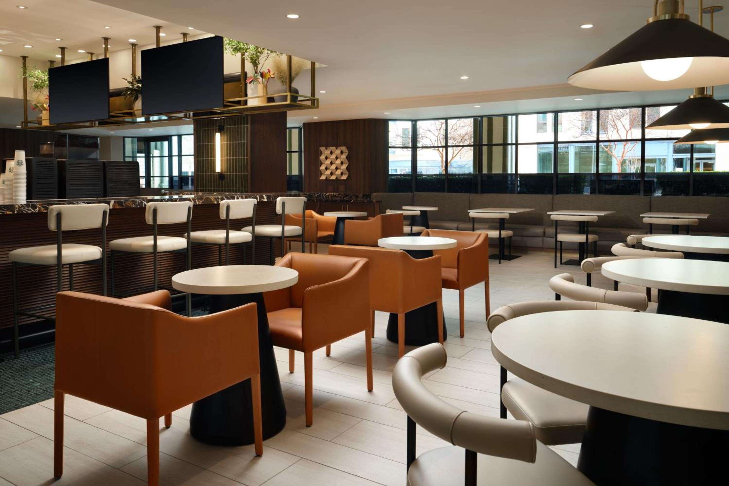 Courtyard by Marriott Los Angeles Pasadena Old Town - Property Image 3