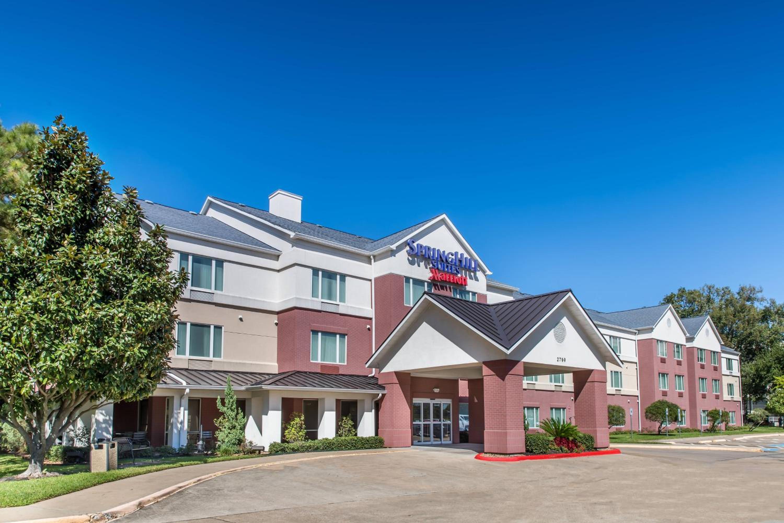 Hotel SpringHill Suites by Marriott Houston Brookhollow - Image 1