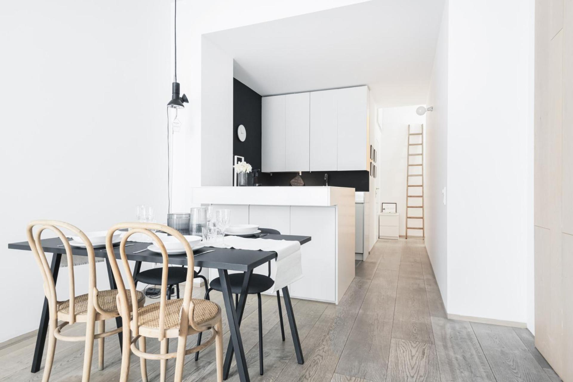 Easylife - Milano - Corso Garibaldi 44 - Brera