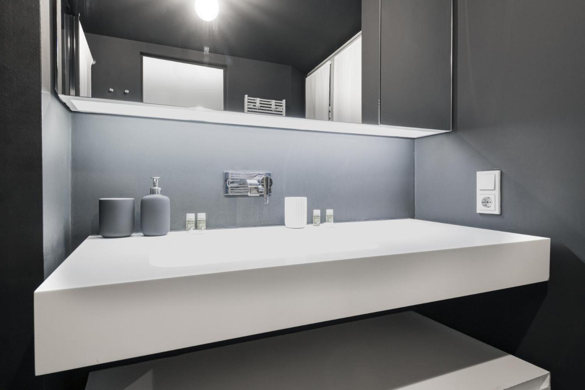 Easylife - Milano - Corso Garibaldi 44 - Brera