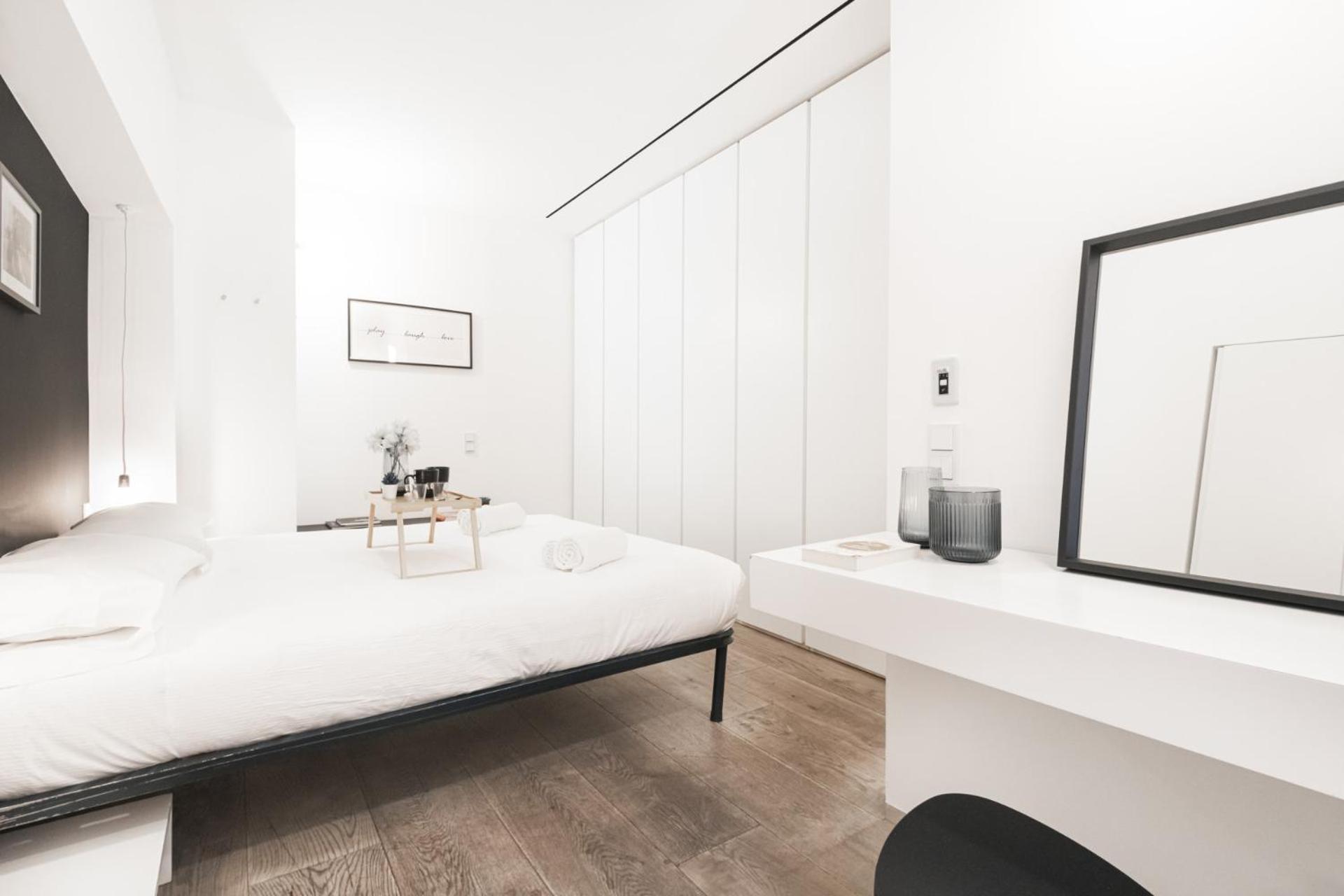 Easylife - Milano - Corso Garibaldi 44 - Brera