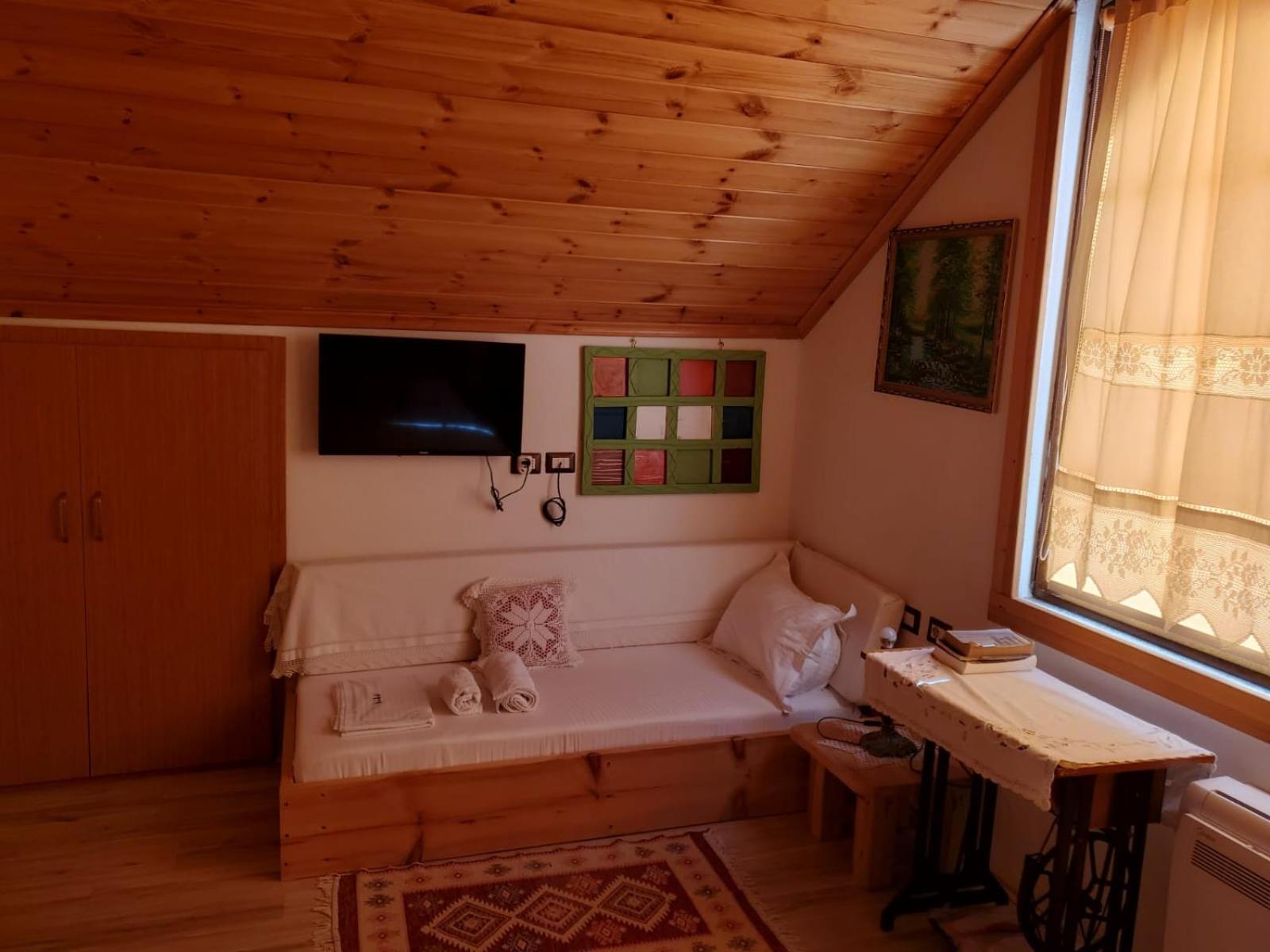 Aria Guesthouse