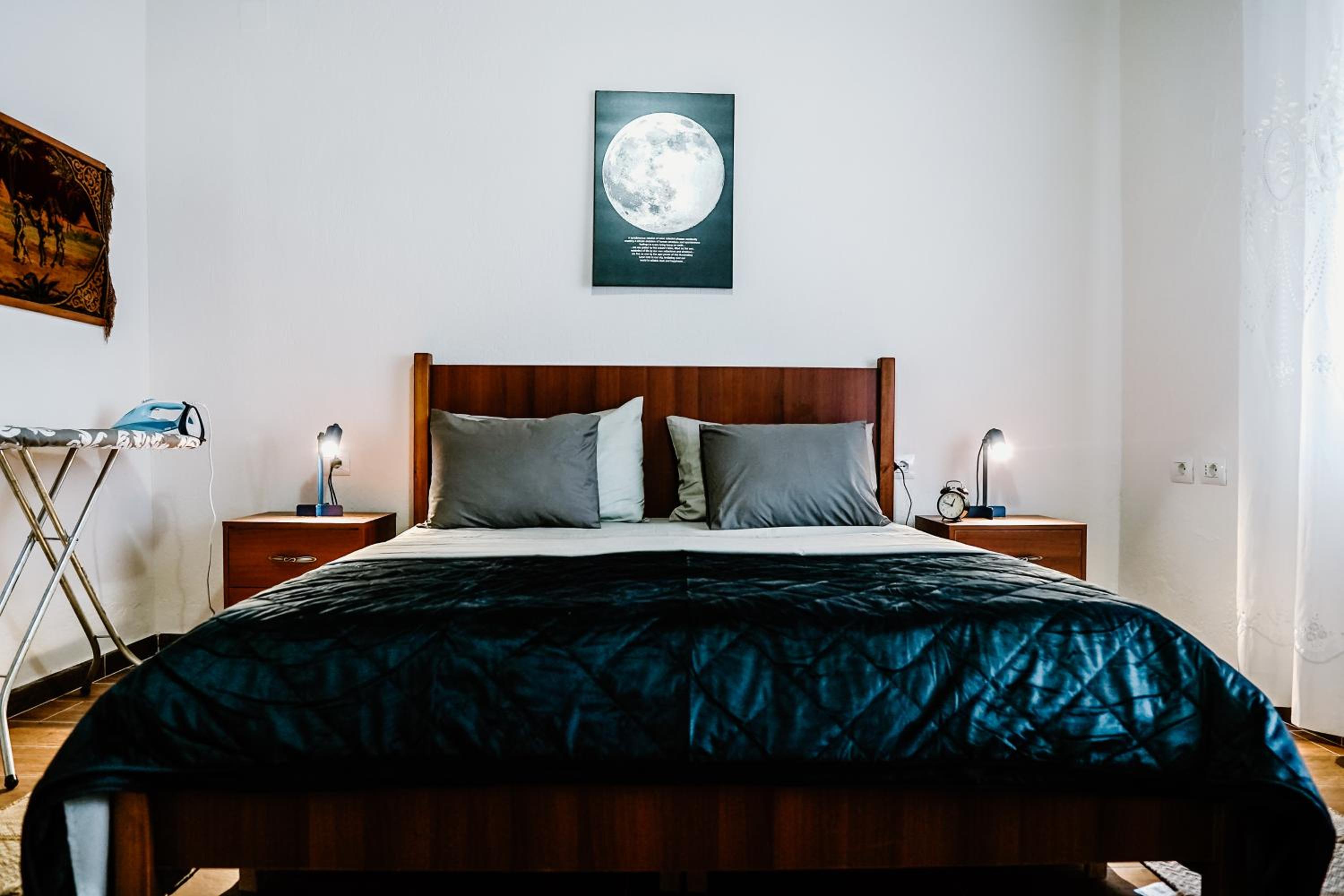 City Grove: Blooms and Beds