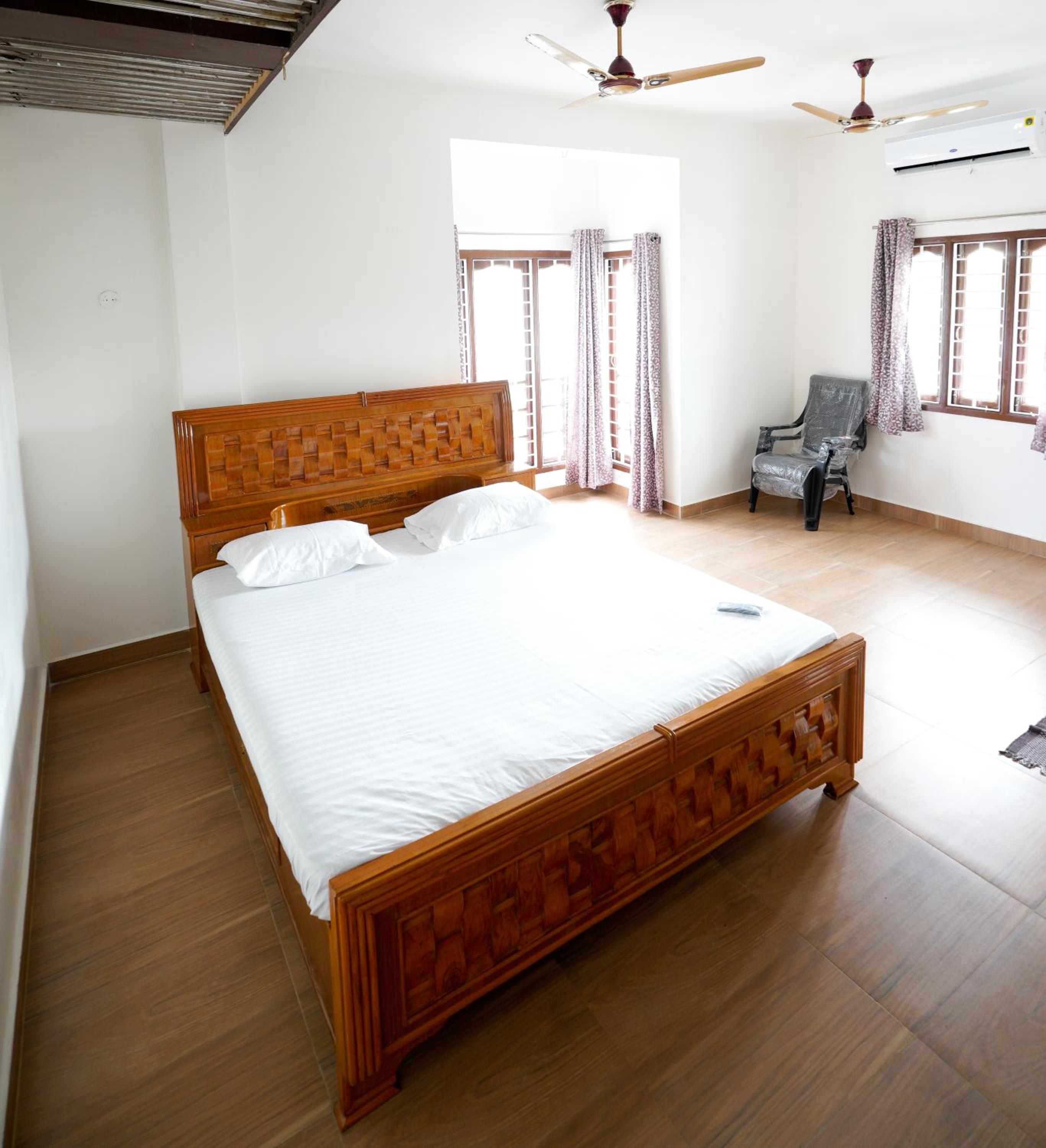 Bay Minaret Villa - Lavish 4BHK Beach House at Ecr Uthandi view 5