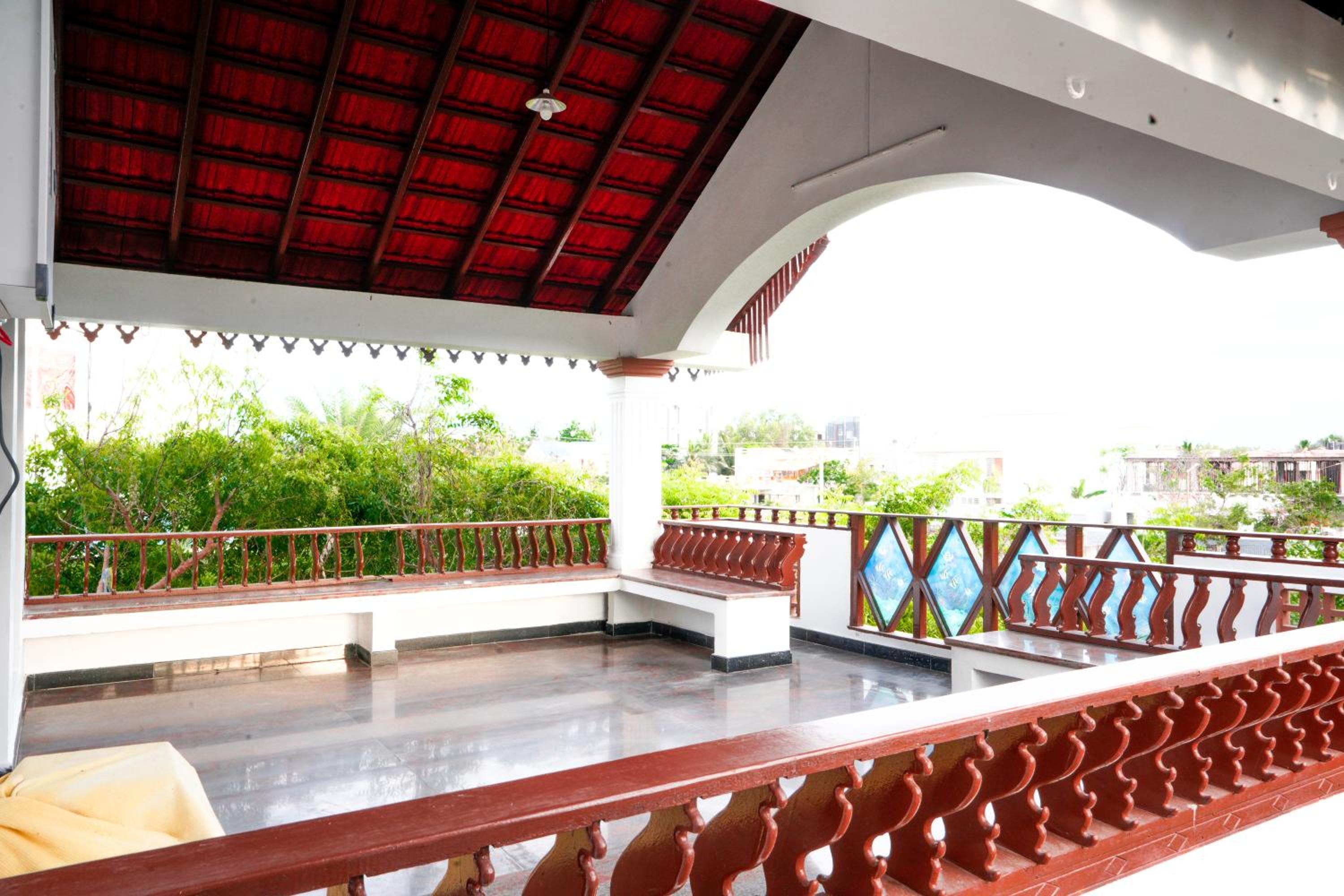 Bay Minaret Villa - Lavish 4BHK Beach House at Ecr Uthandi view 2
