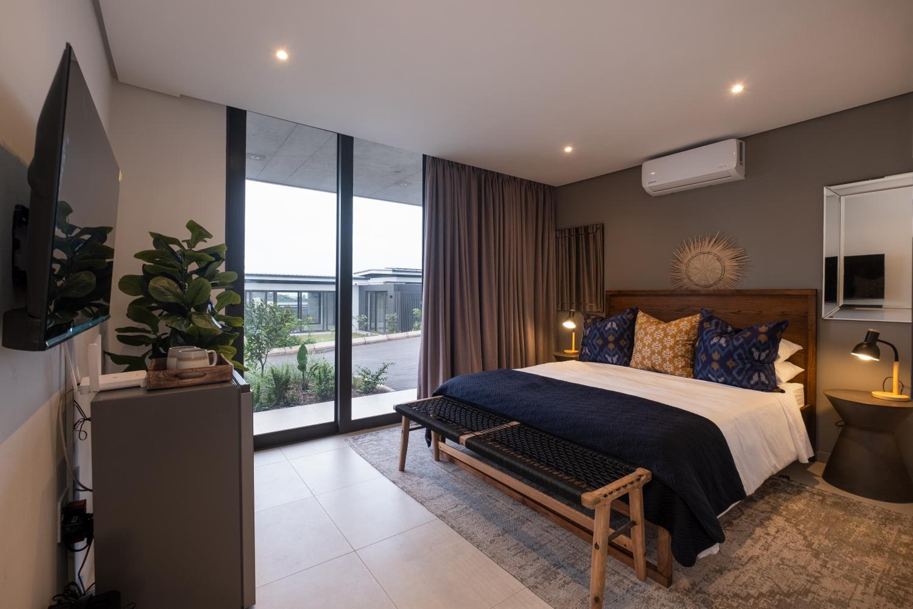 Valley Views Luxury Homes view 4