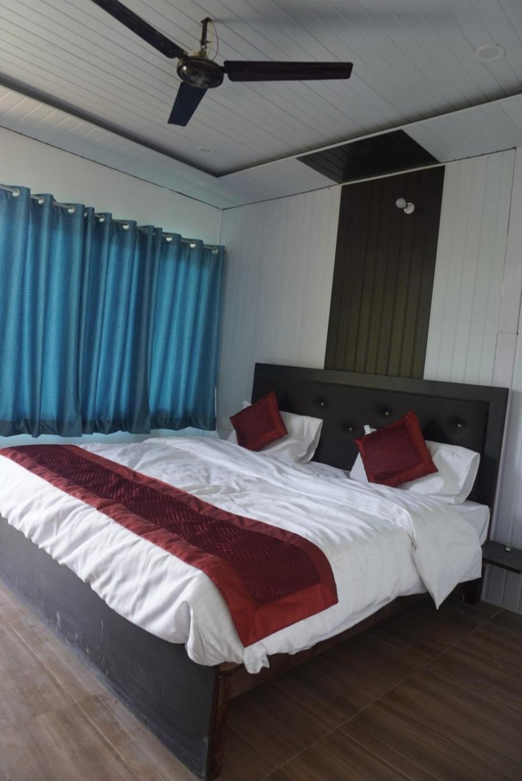 Forest Cottage Resort