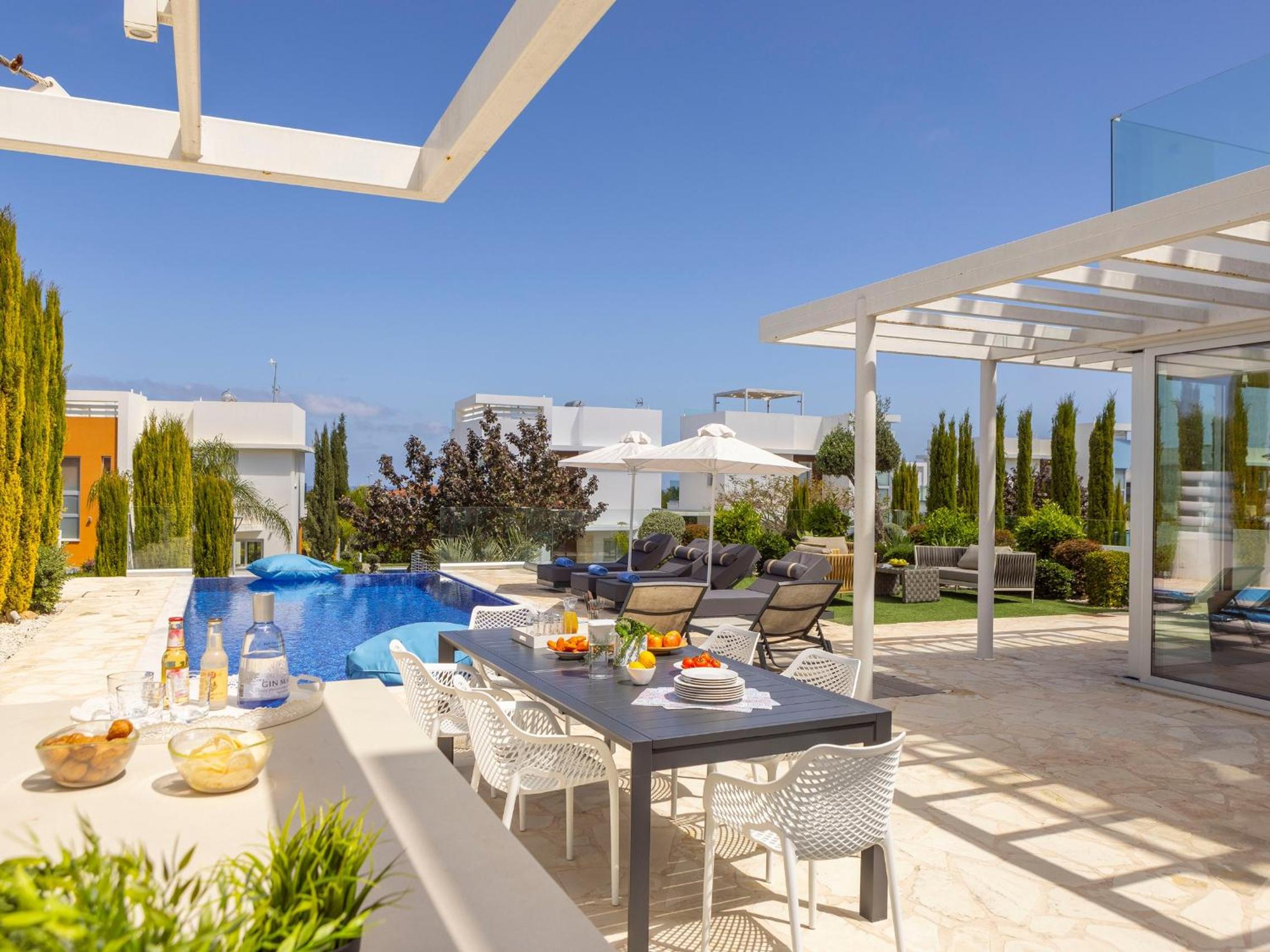 Villa Natalie-Mylos H24