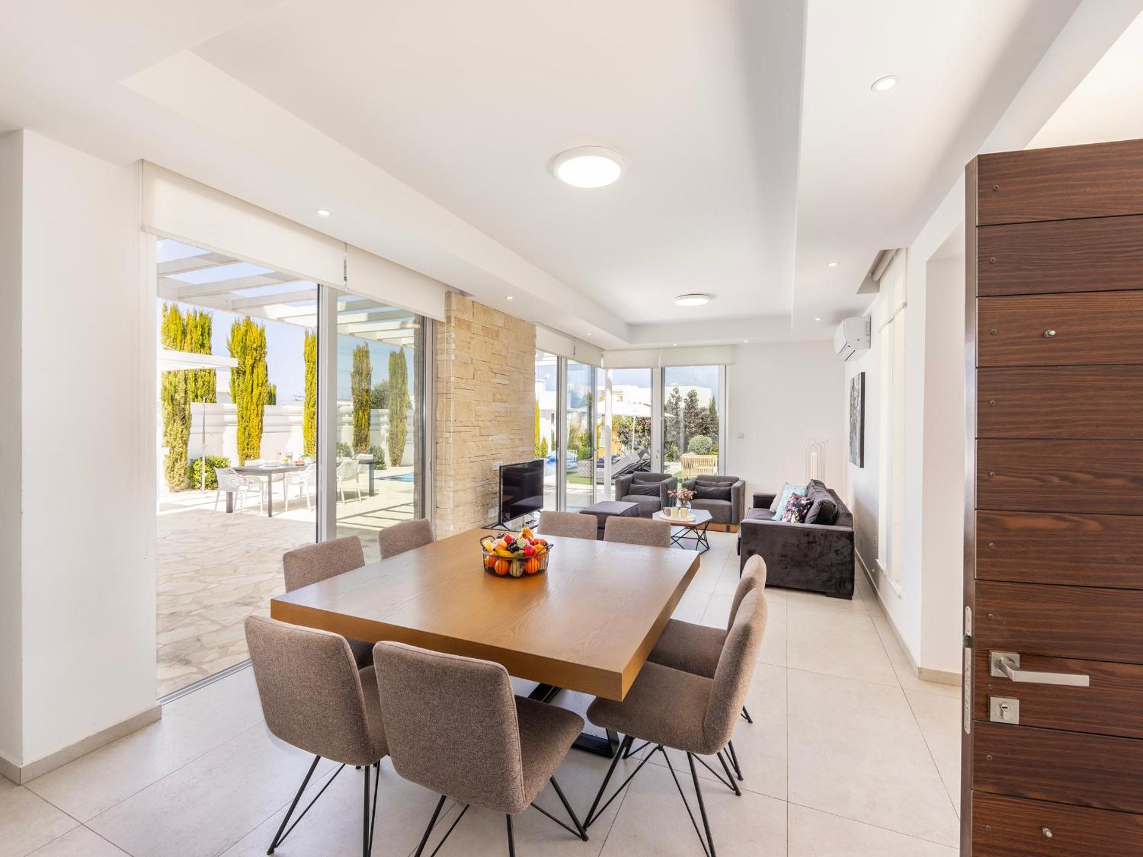 Villa Natalie-Mylos H24