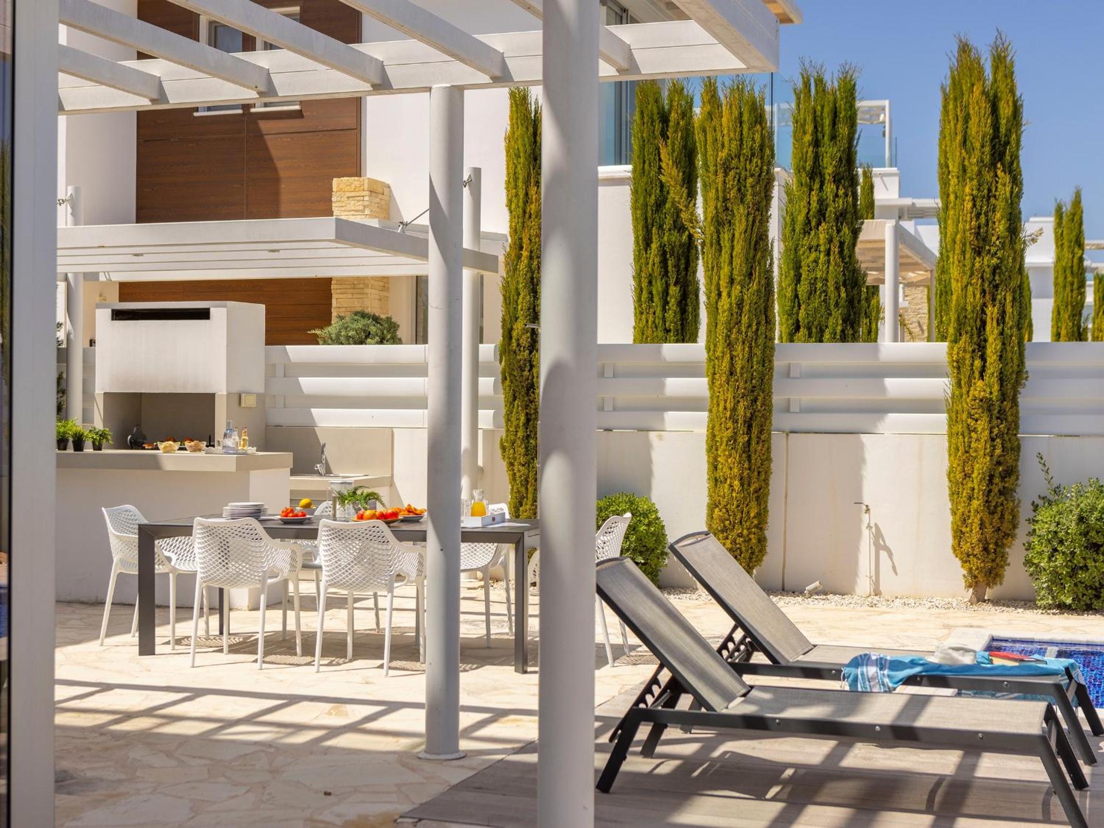 Villa Natalie-Mylos H24