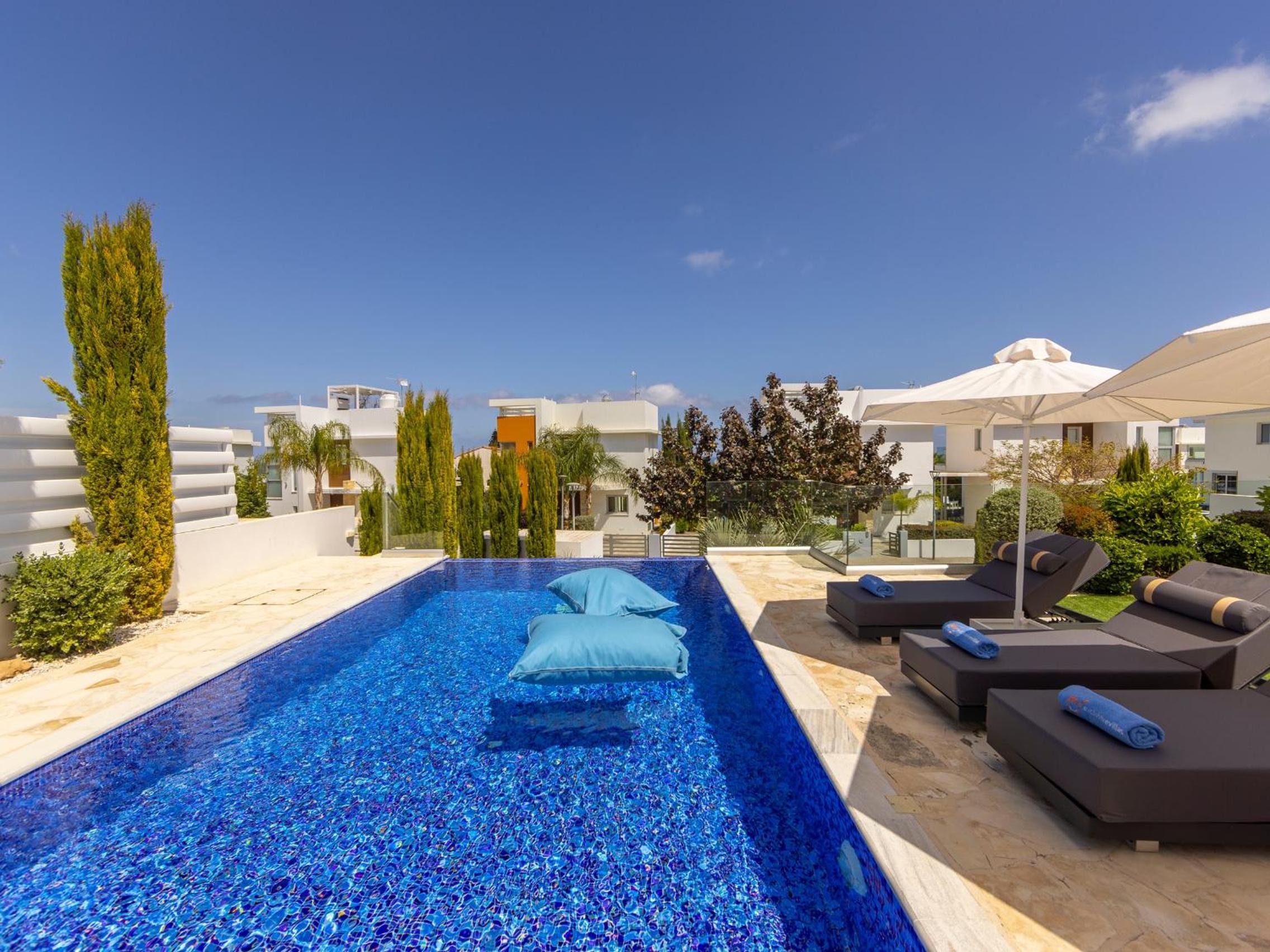 Villa Natalie-Mylos H24
